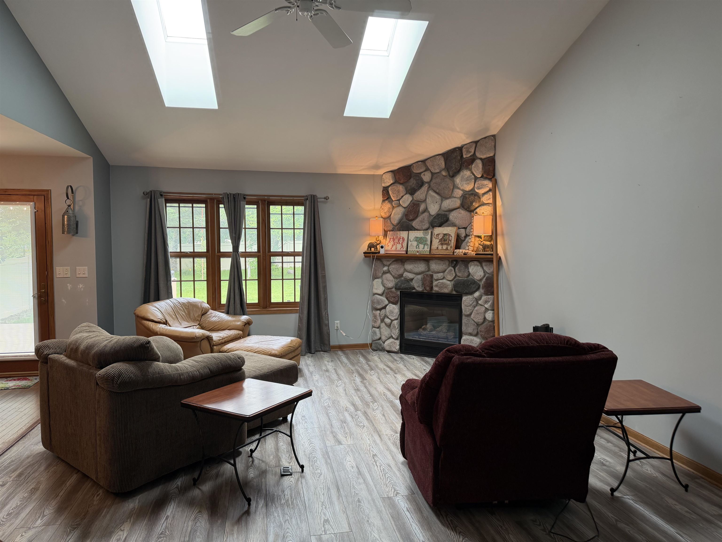 906 Prospect Avenue