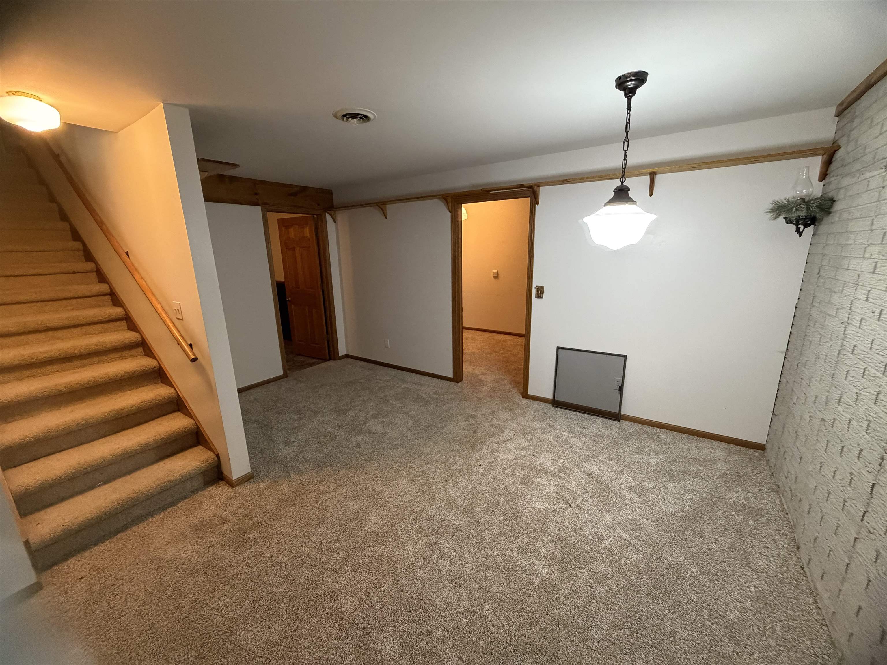 906 Prospect Avenue