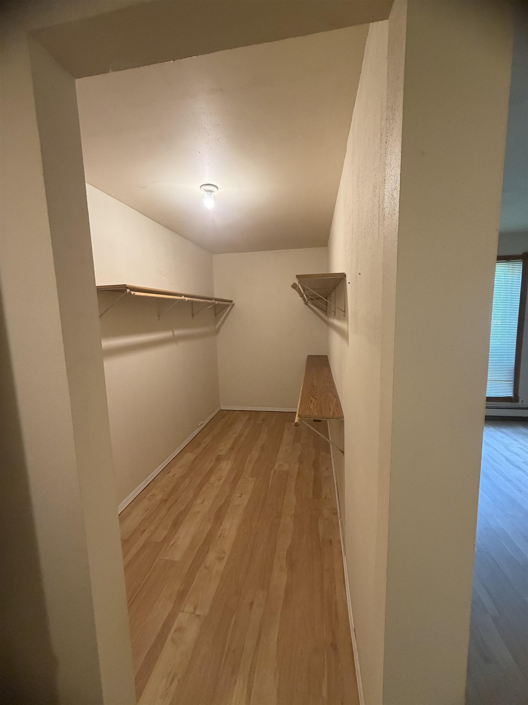 W723 Oak Shore Drive