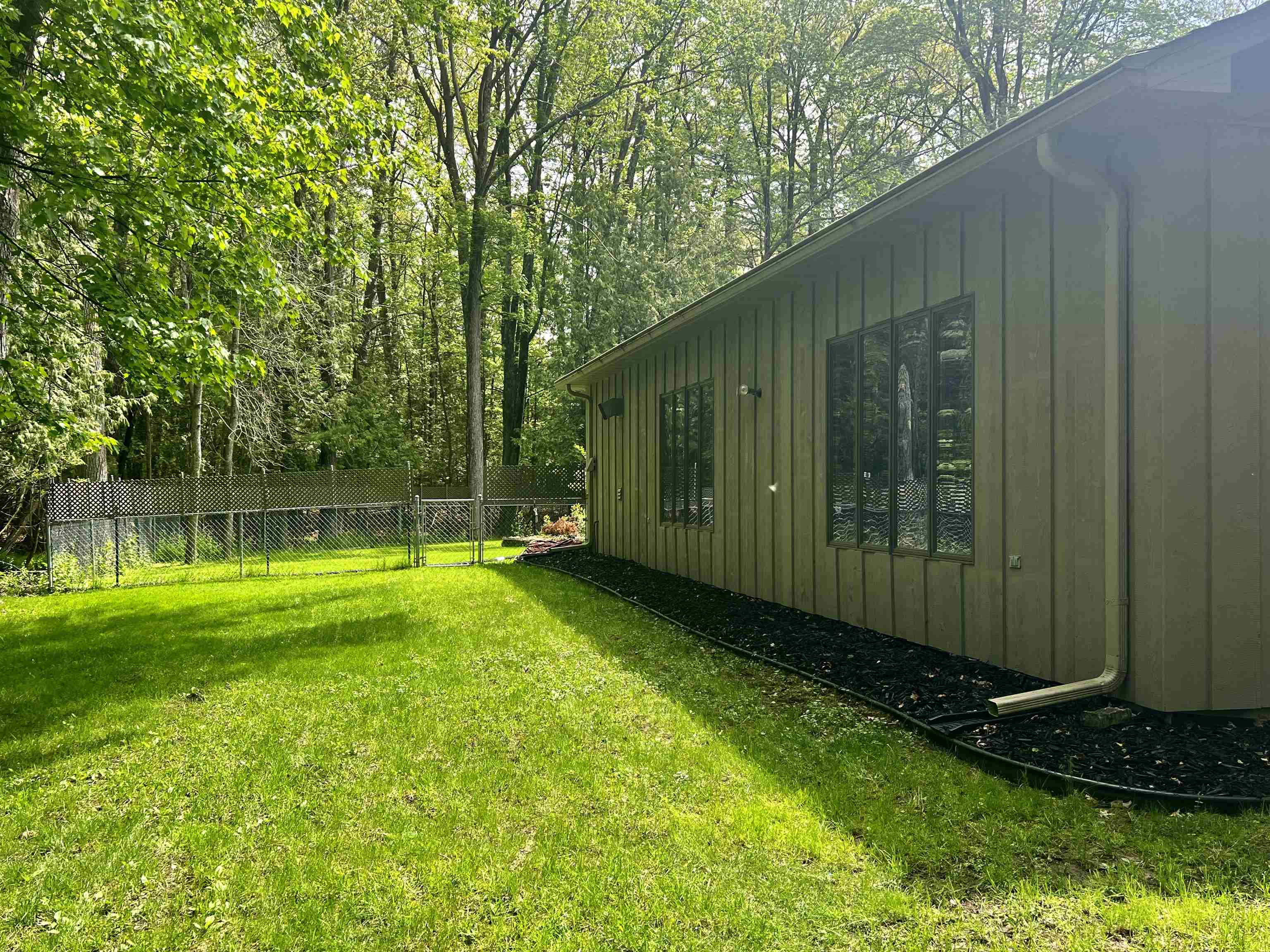 450 Marnie 1.07 acres Lane