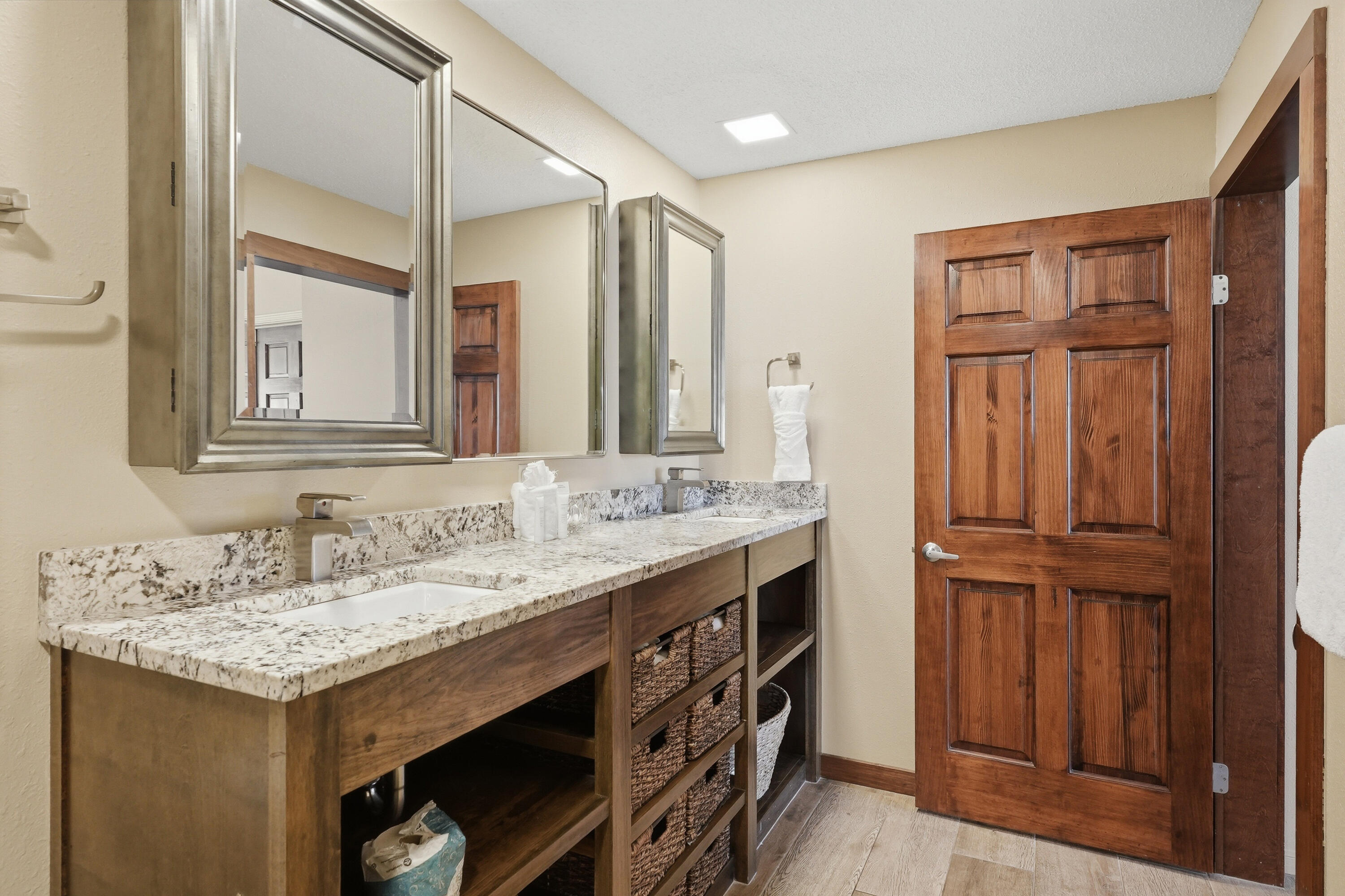 780 Sundial Court 6002