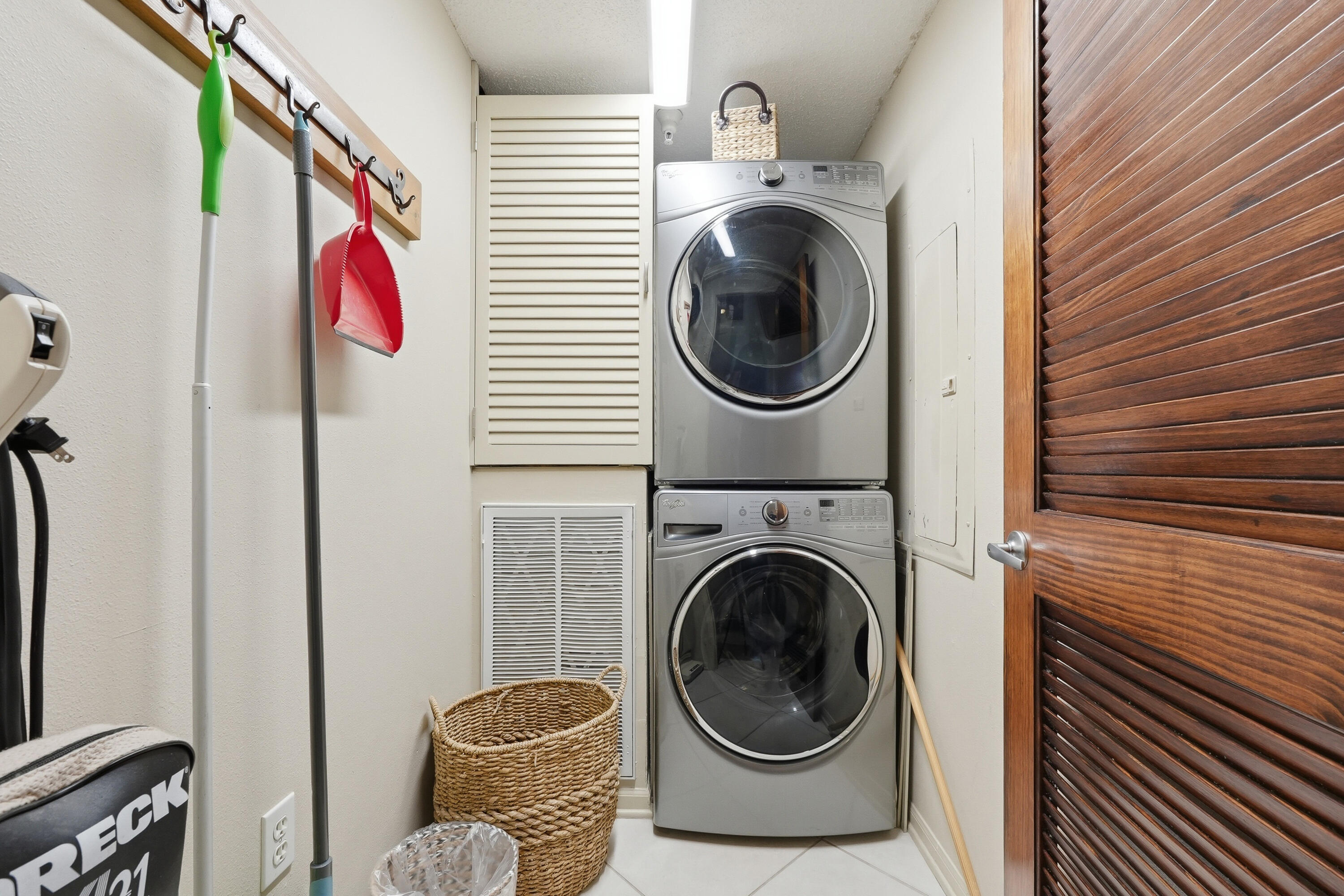 780 Sundial Court 6002