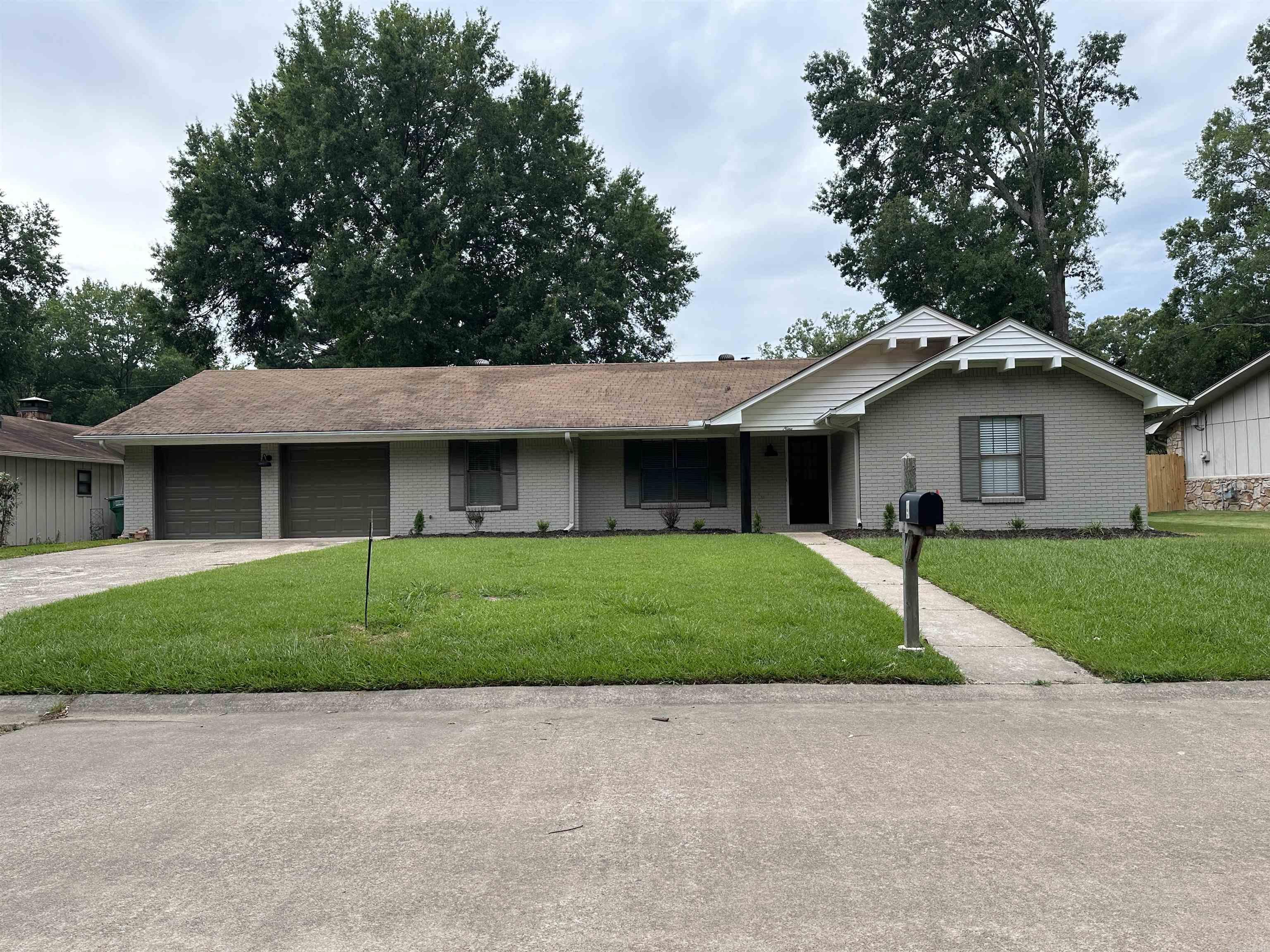 9 PIN OAK Drive