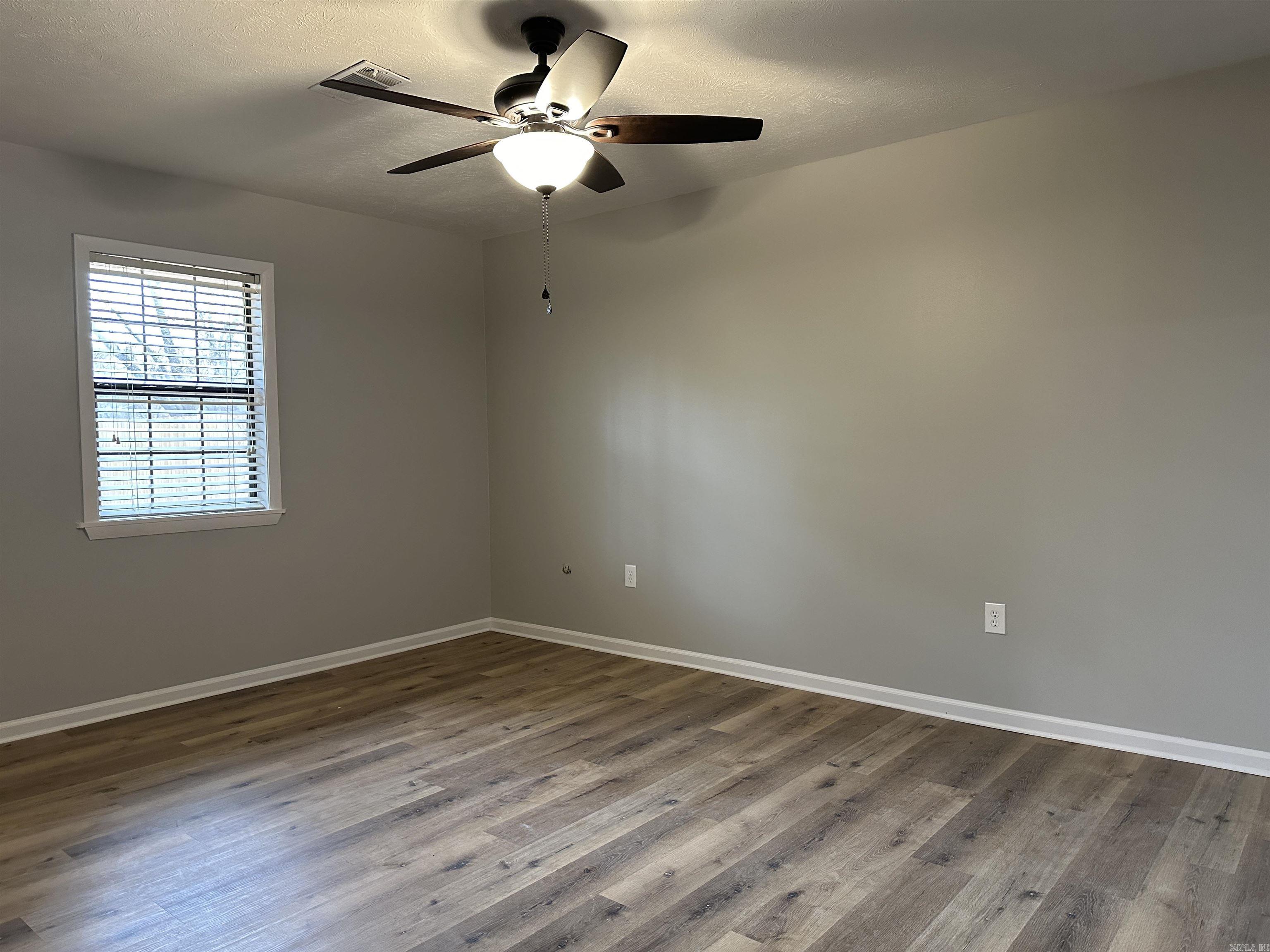 9 PIN OAK Drive