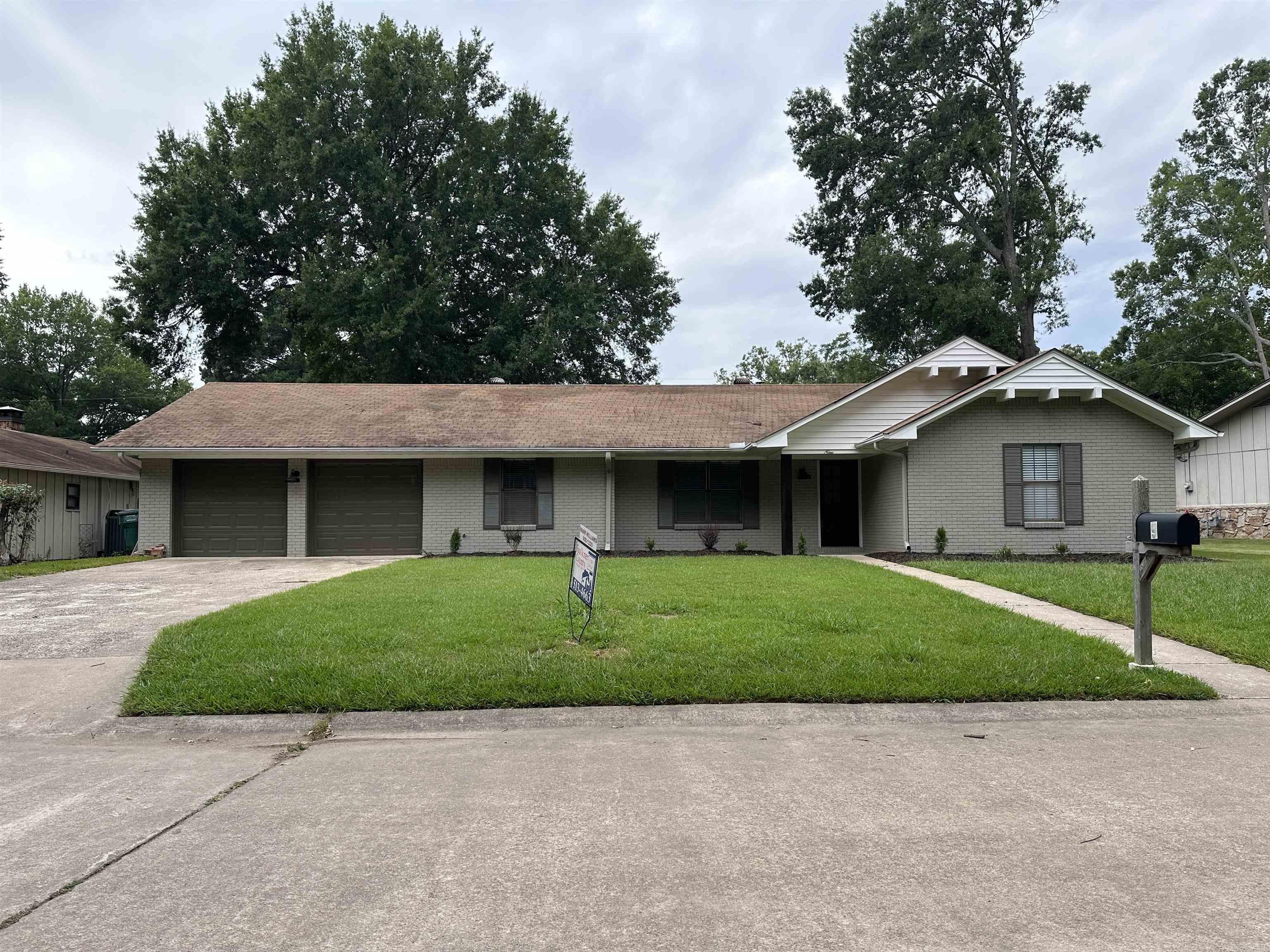 9 PIN OAK Drive