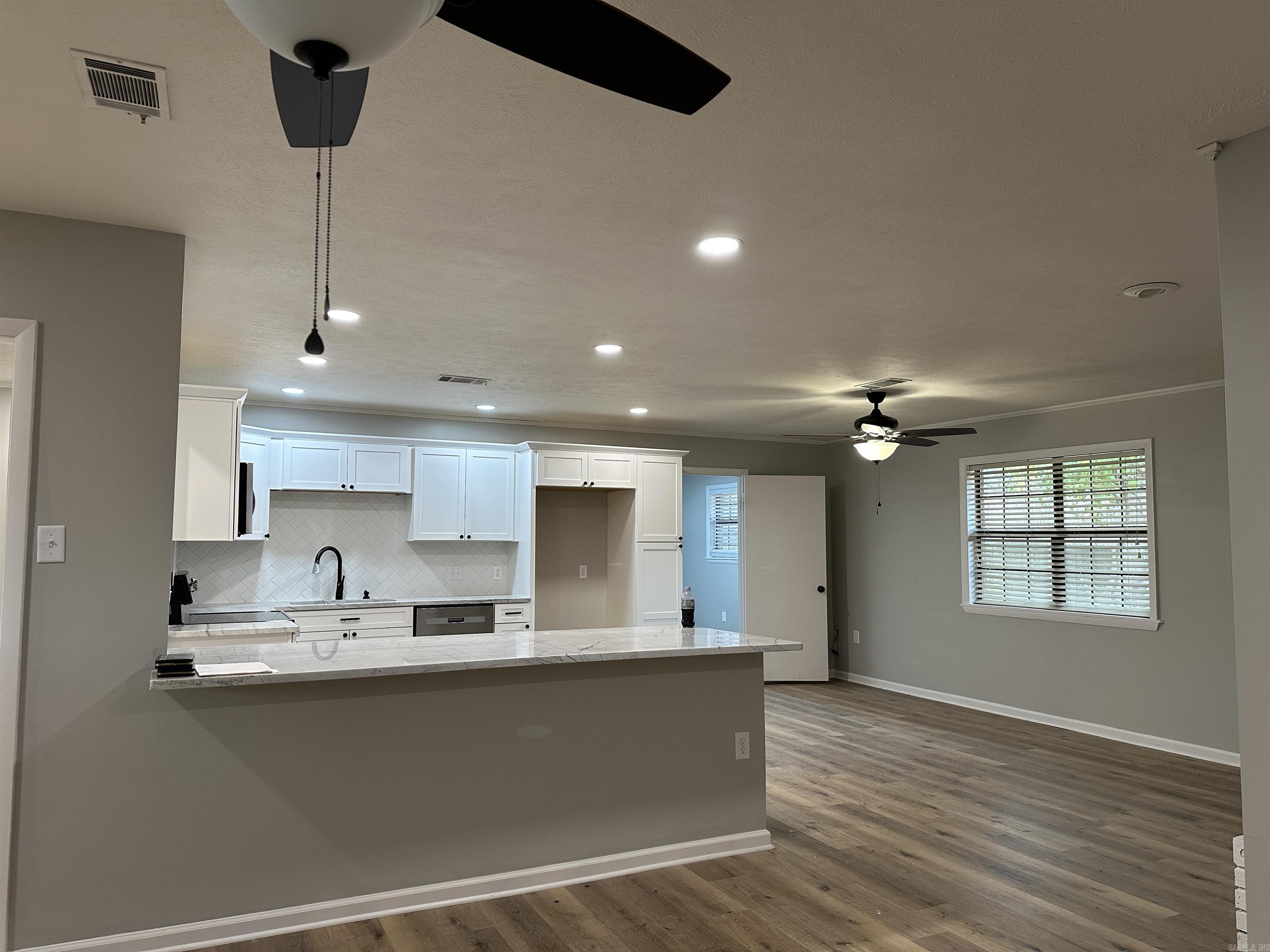 9 PIN OAK Drive