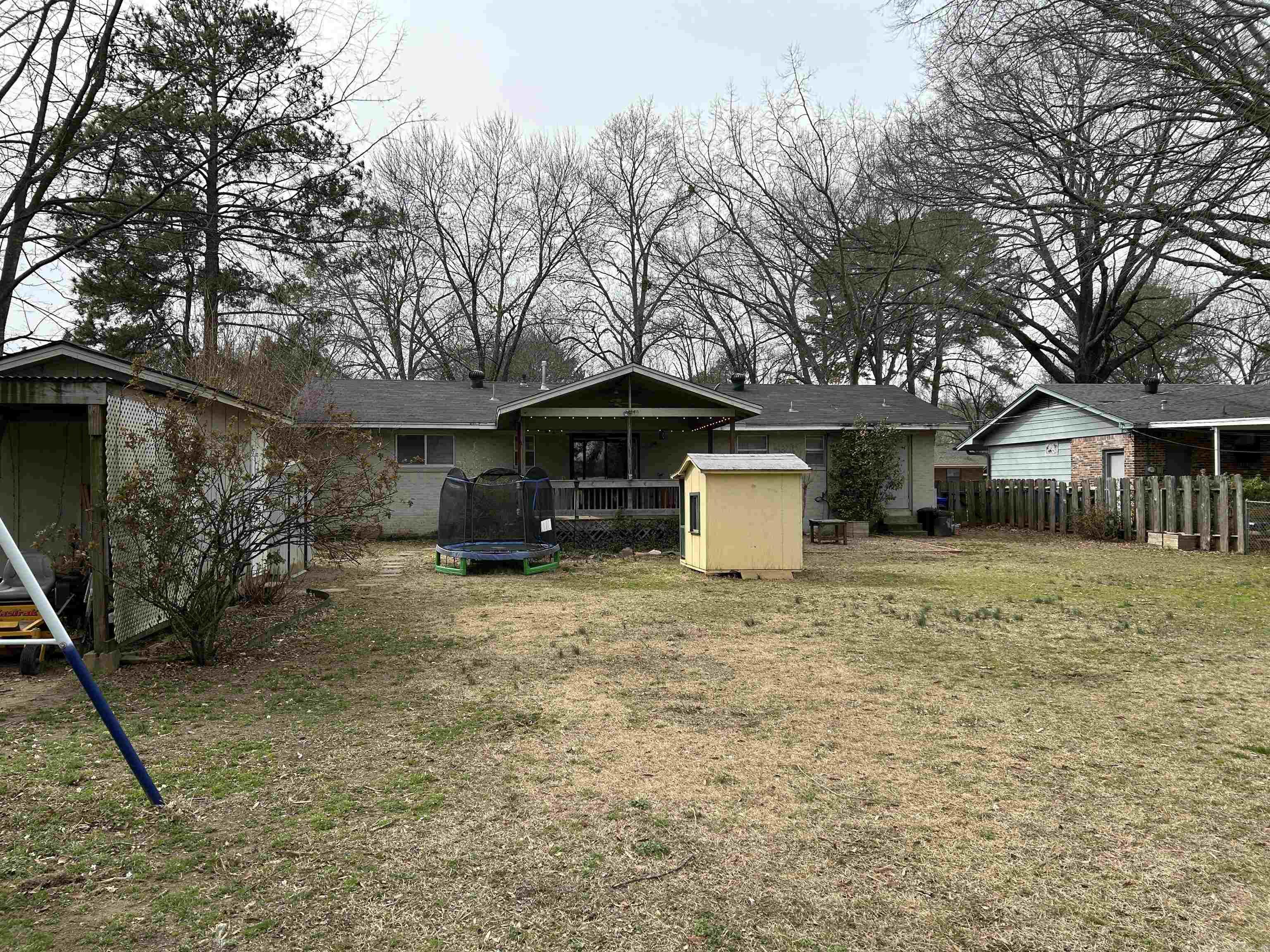 19 Meadowbrook Drive