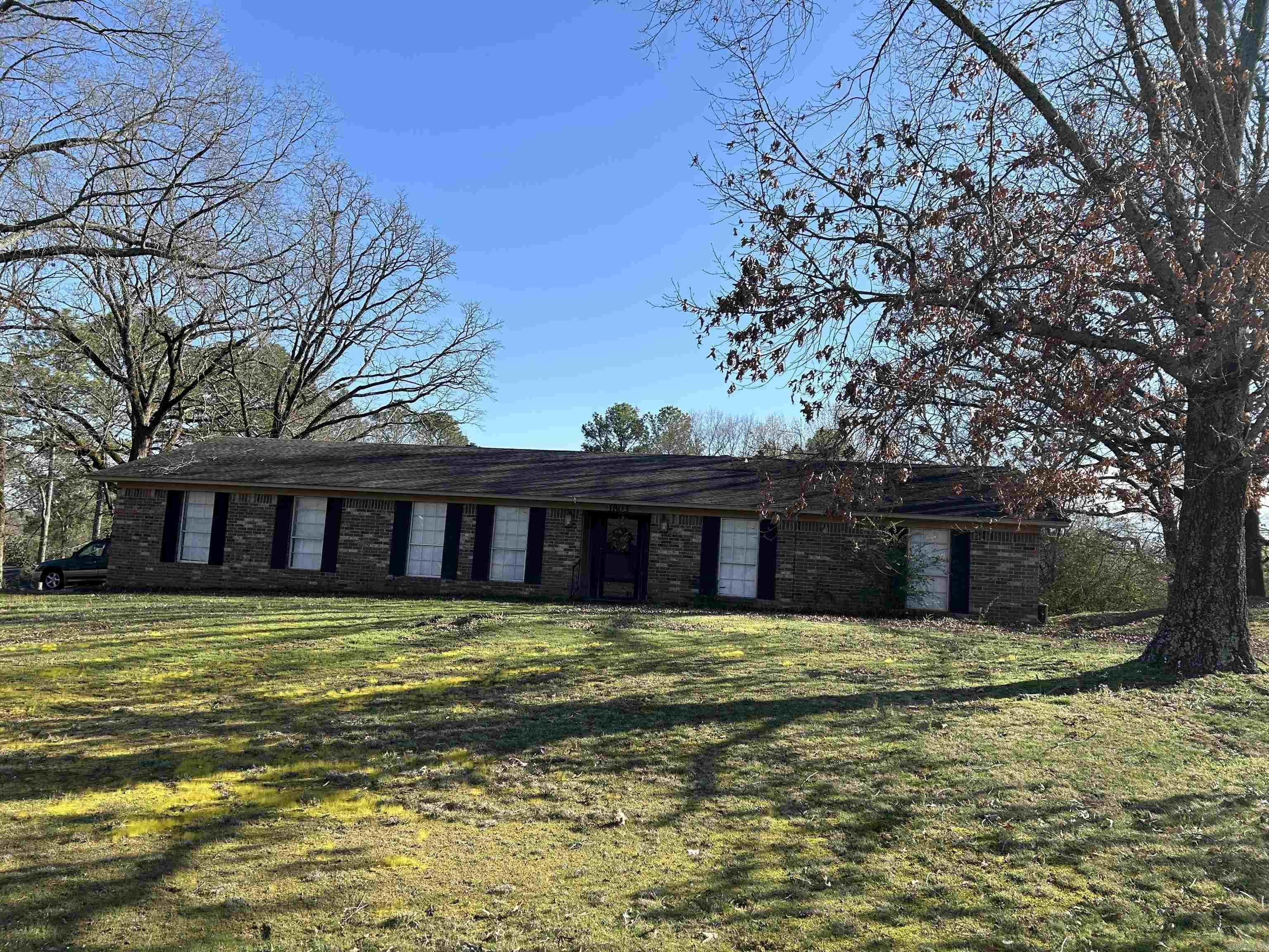 1803 and 1803A Meadowlake