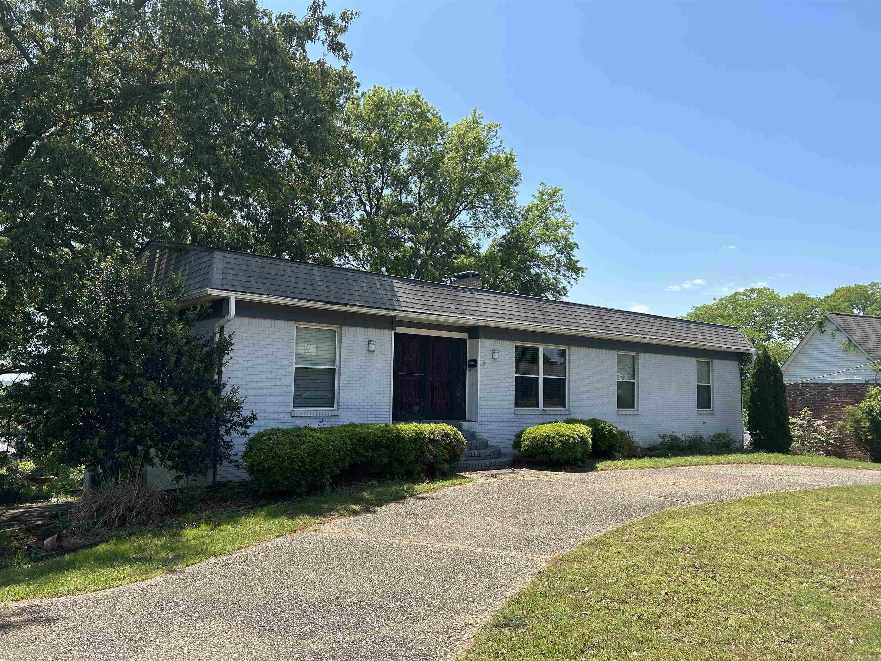 904 Cherry Hill Drive