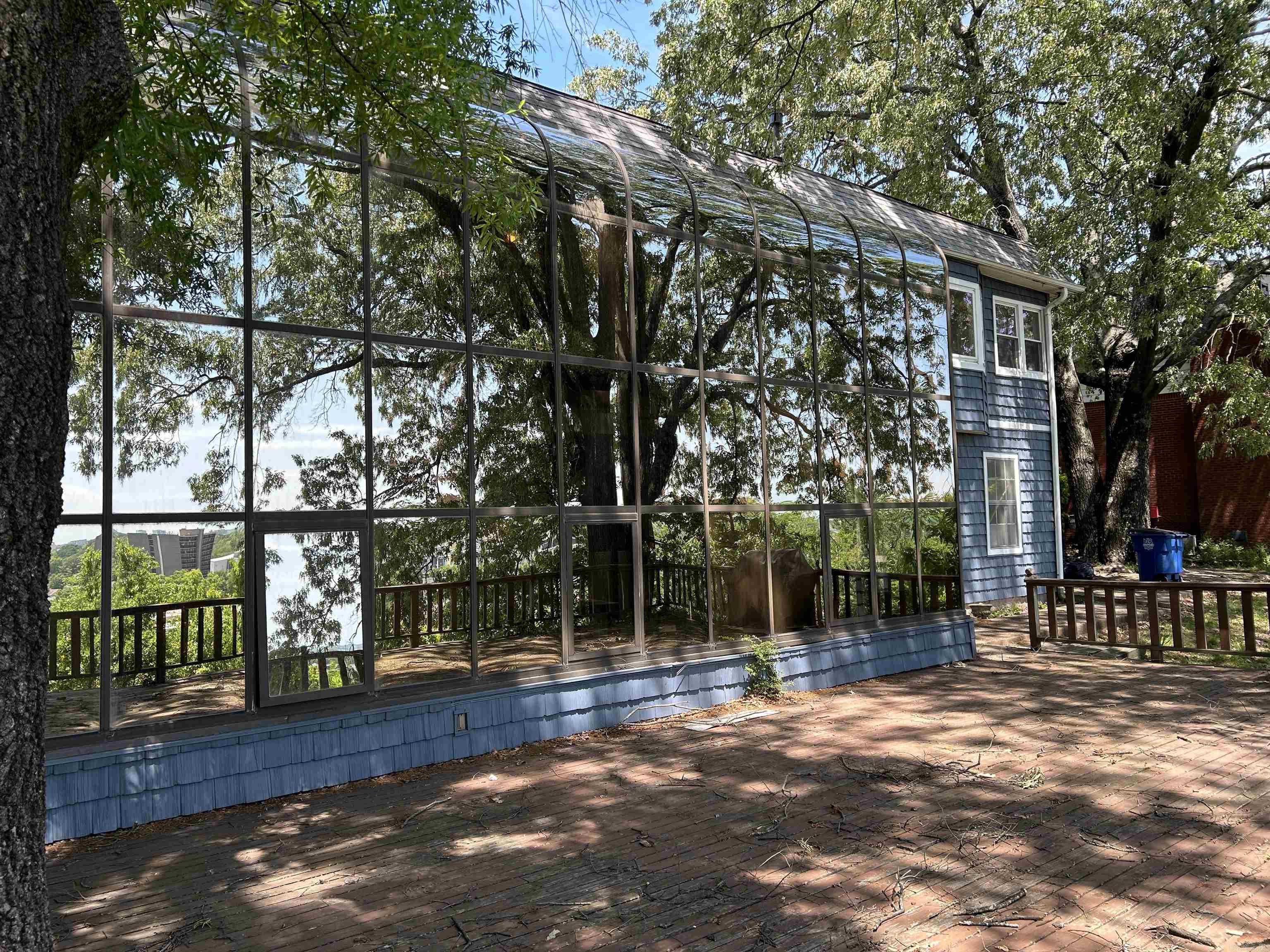 904 Cherry Hill Drive