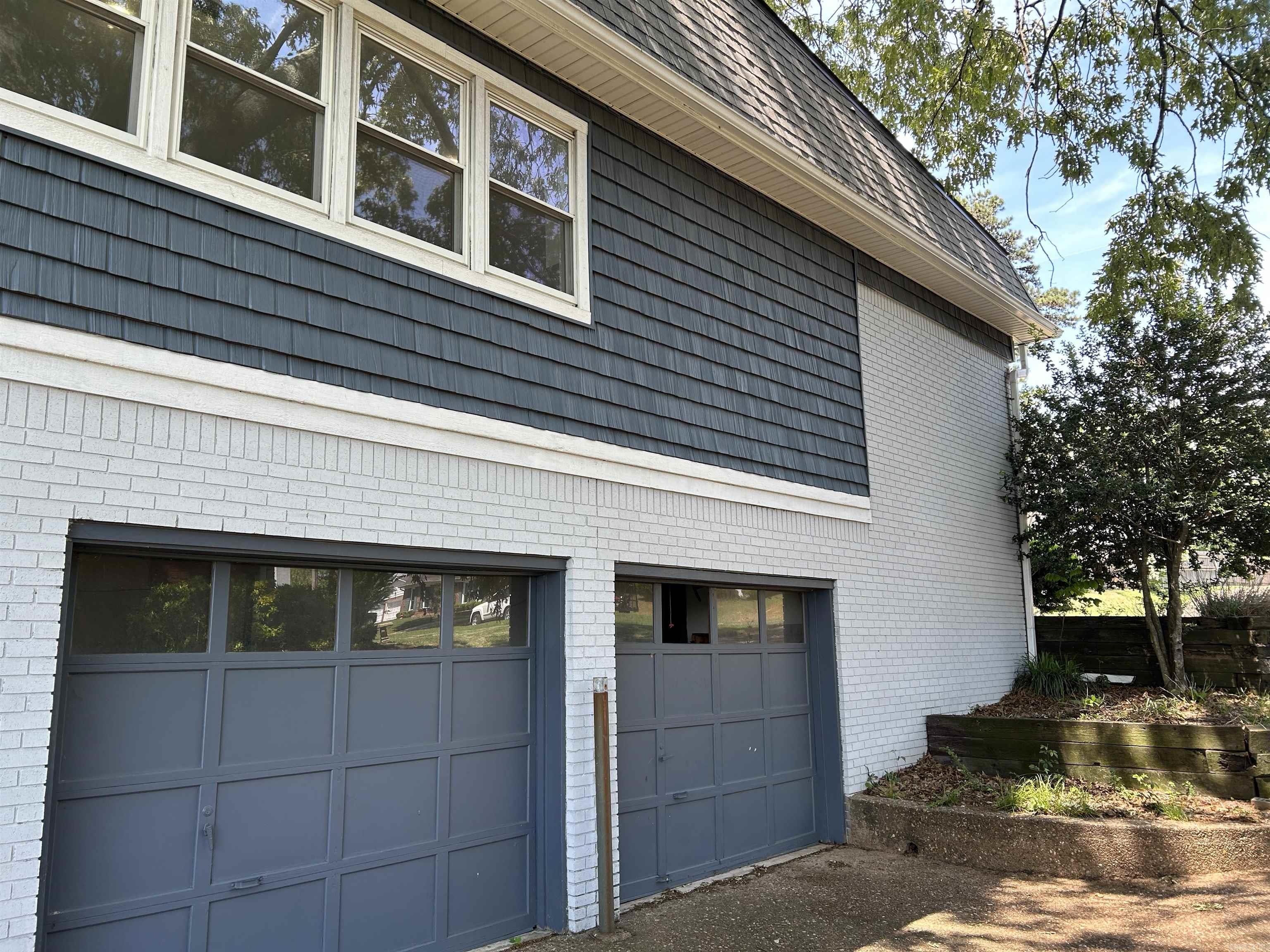 904 Cherry Hill Drive