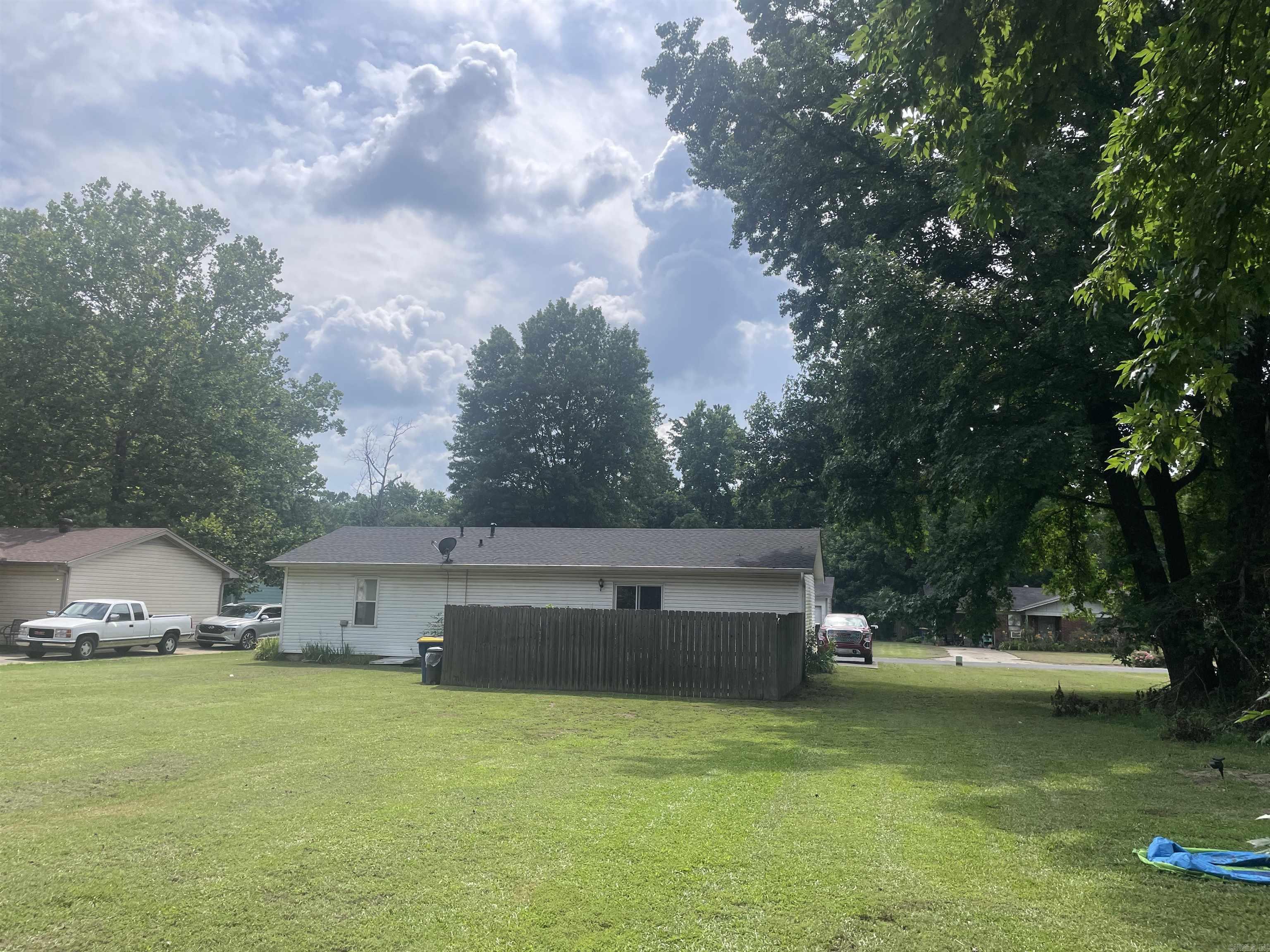 37 Meadowlark Drive
