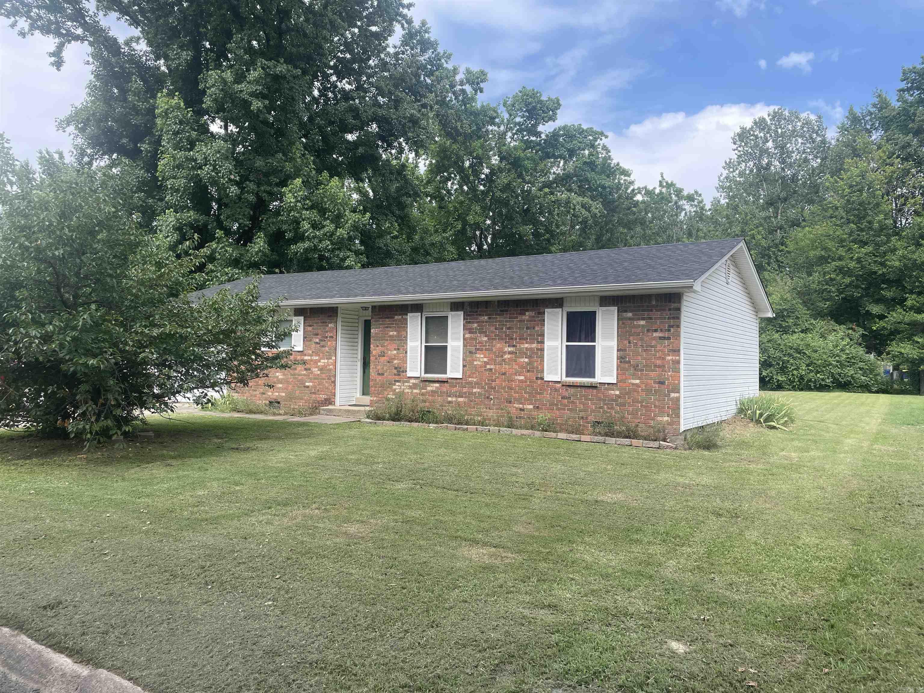 37 Meadowlark Drive