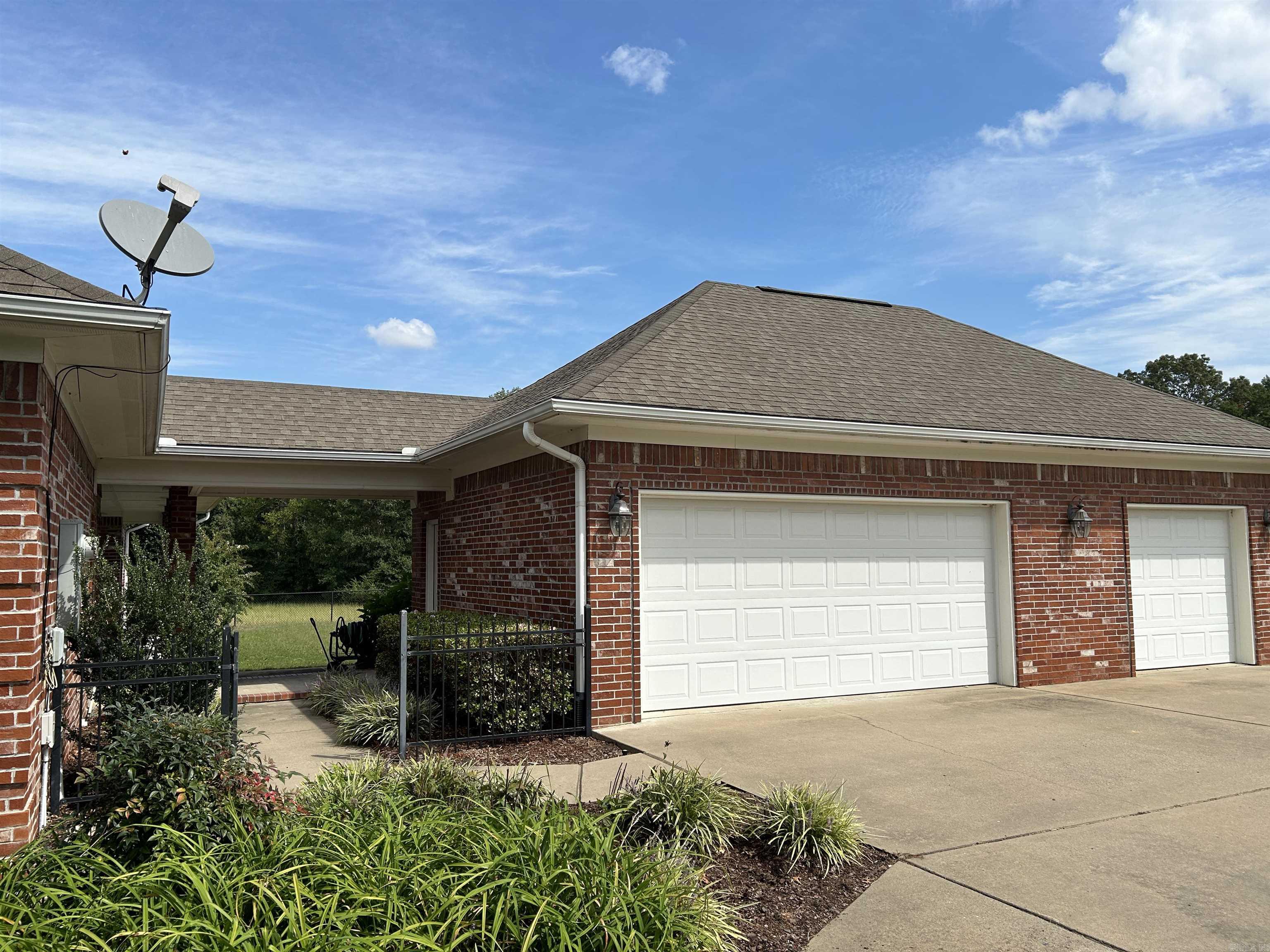49 Linder Road