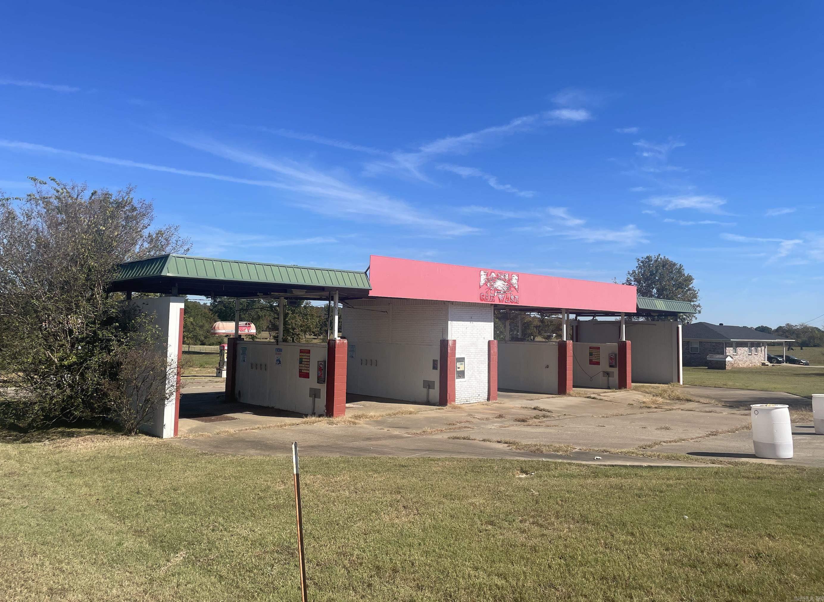 969 Hwy 64 E