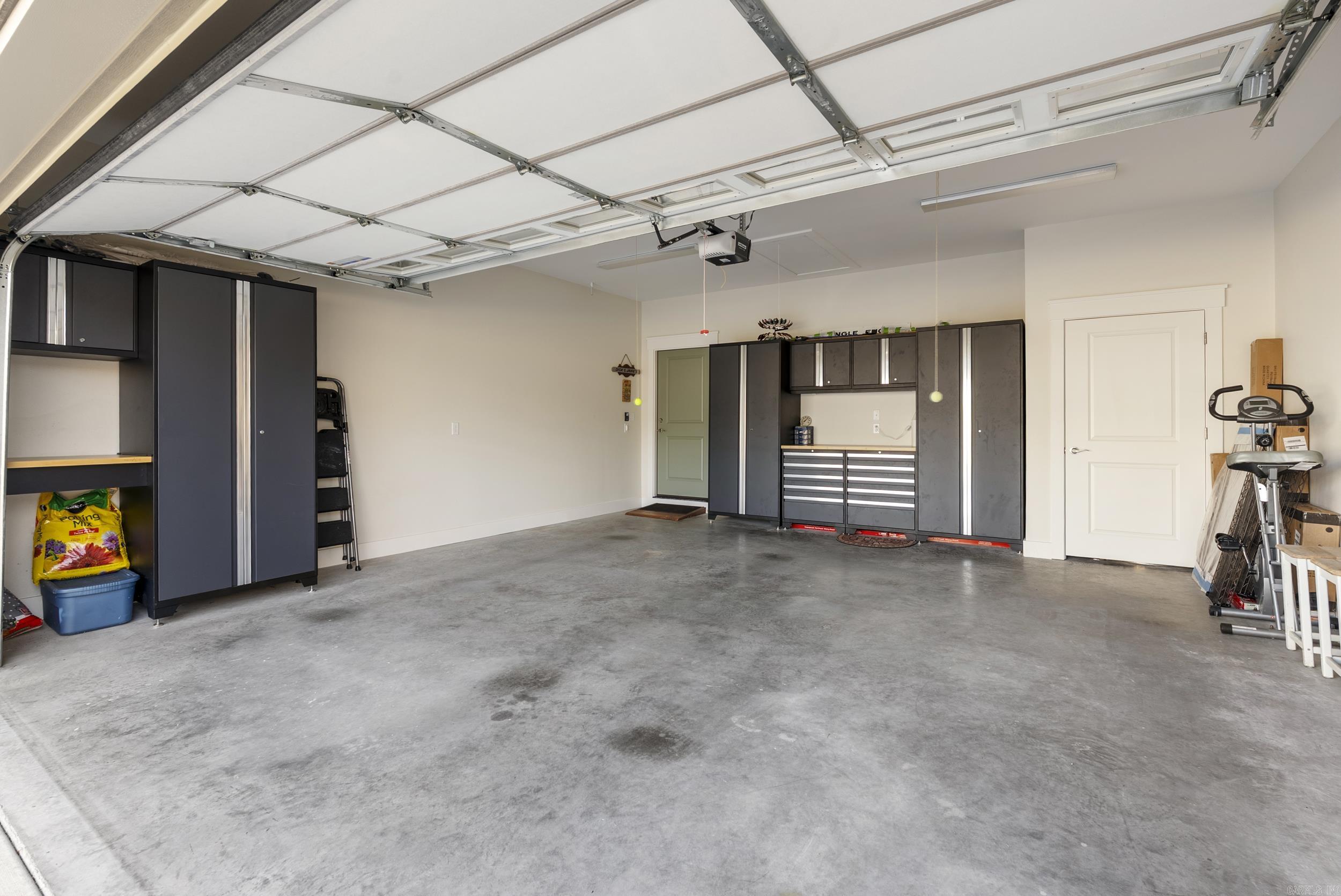1080 Edinburgh Drive