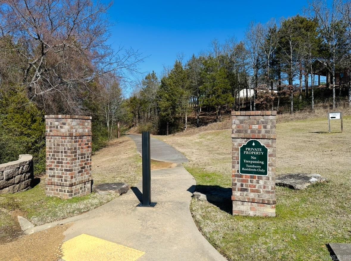 1080 Edinburgh Drive
