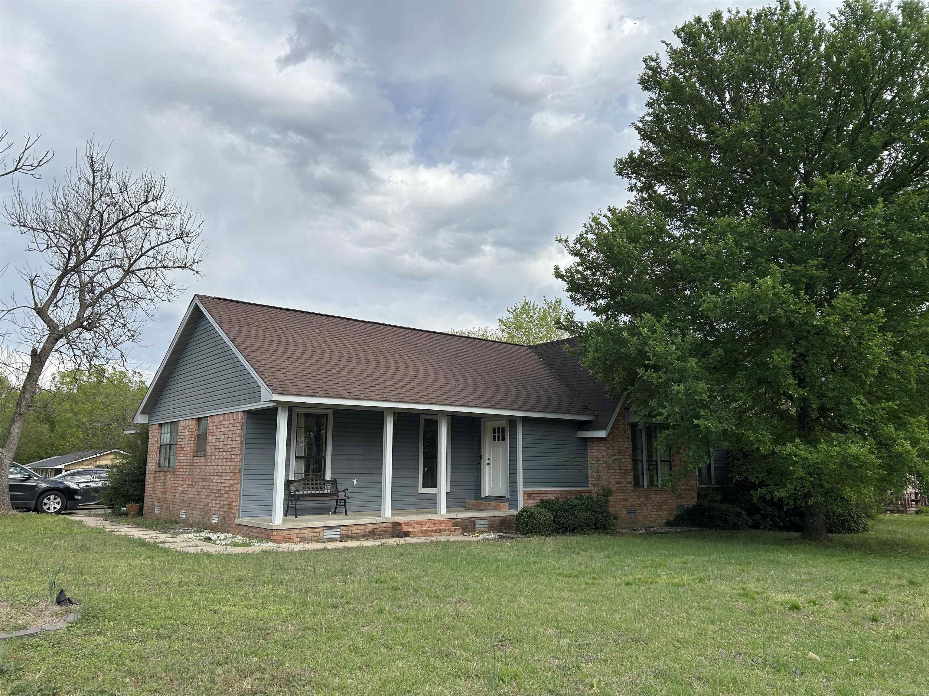 301 Windwood Drive