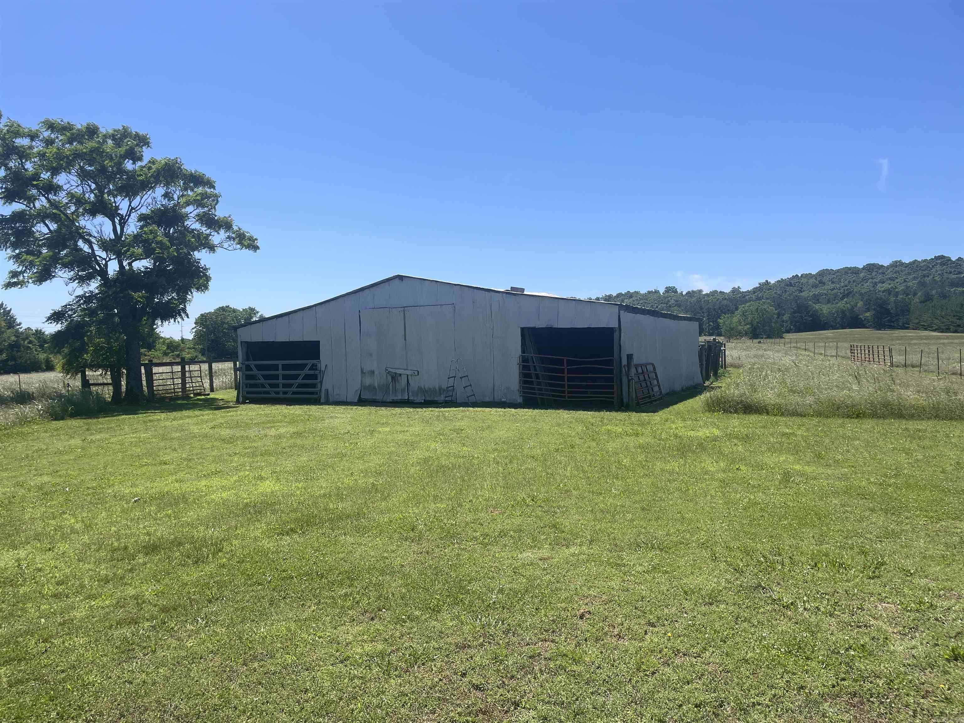 272 Hwy 31