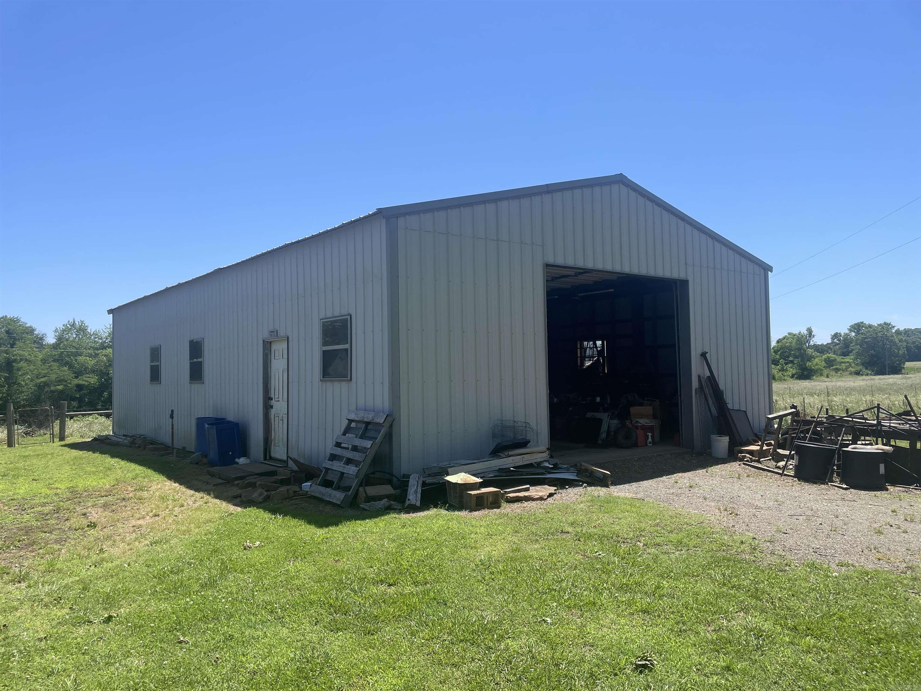 272 Hwy 31
