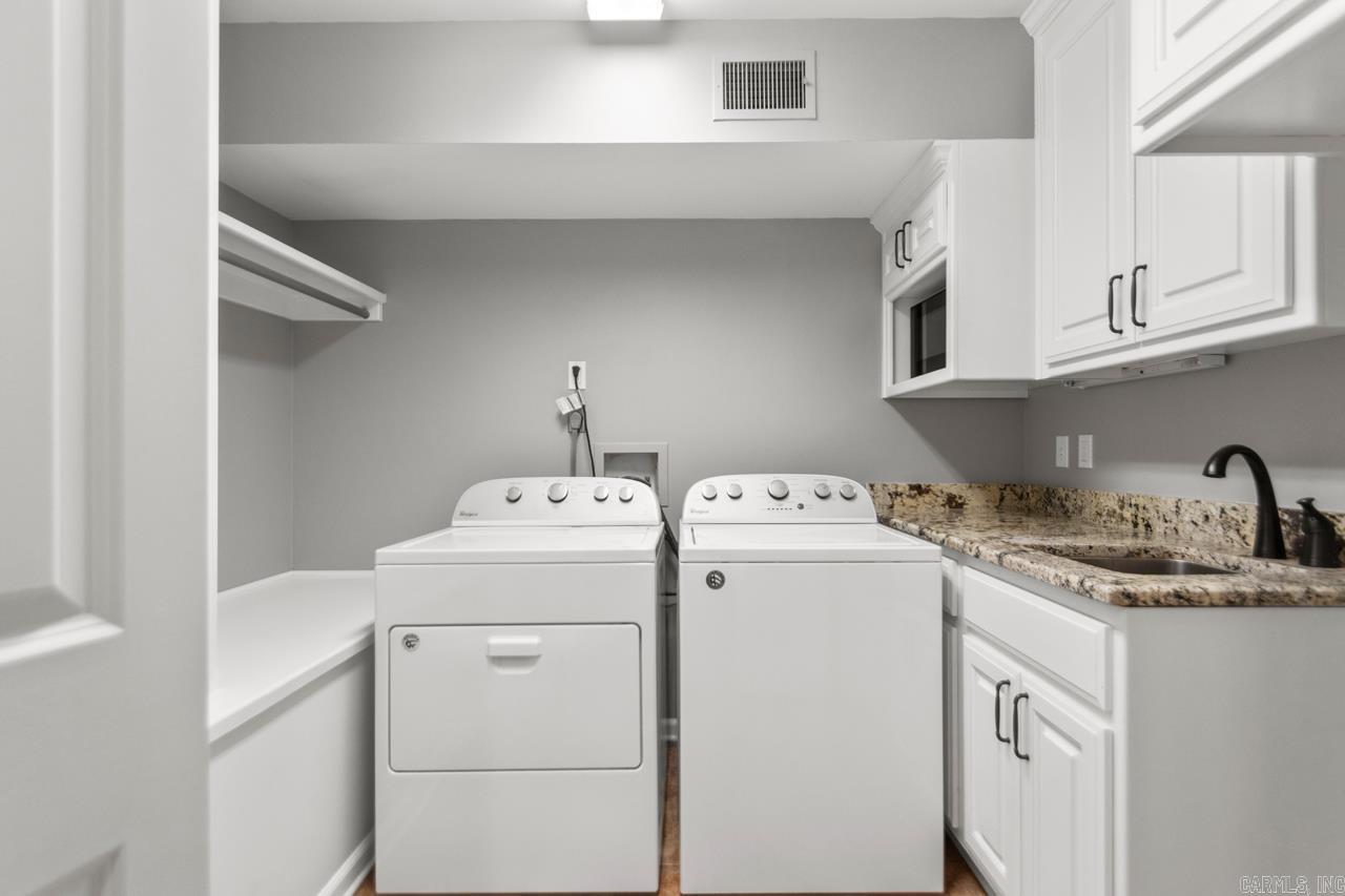 15 Saint Charles Court