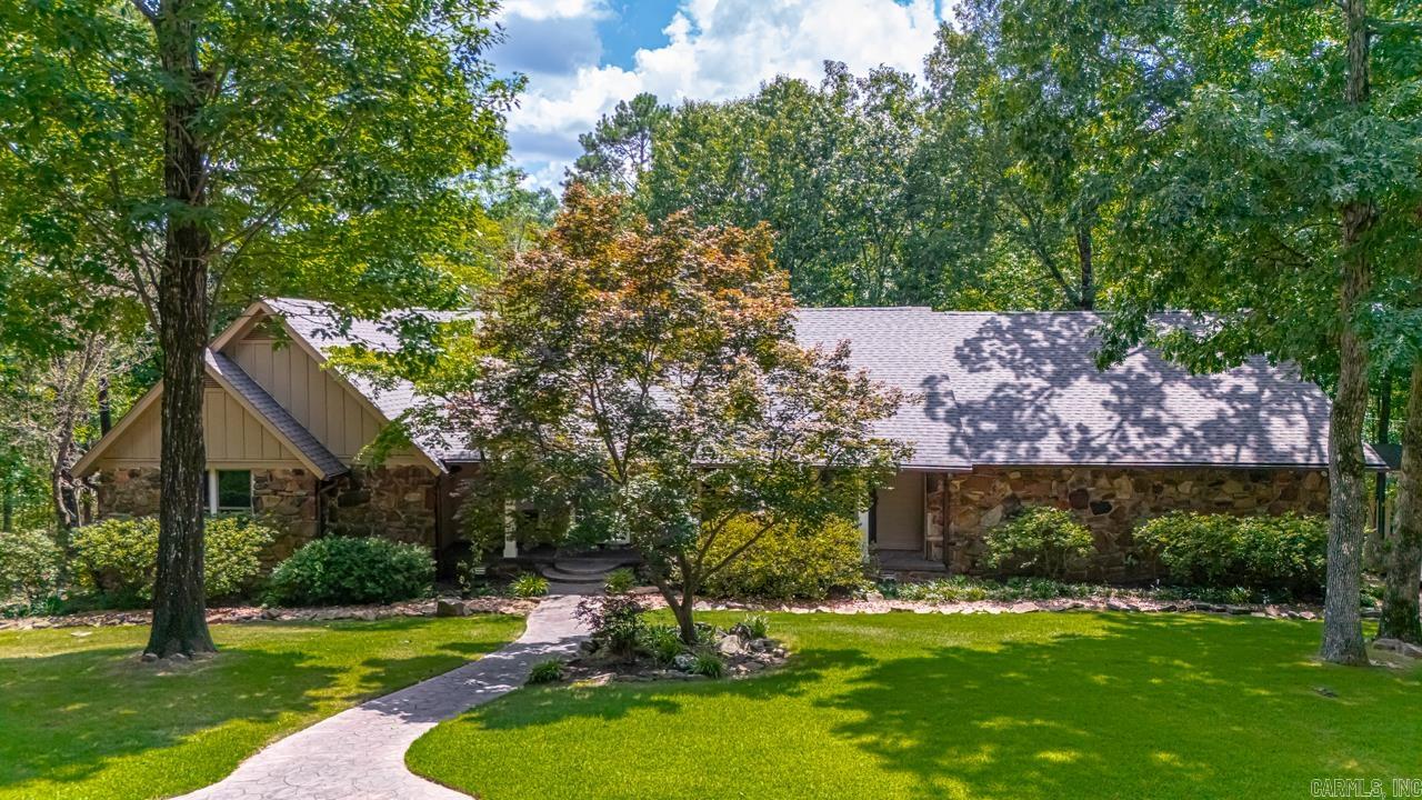 15 Saint Charles Court