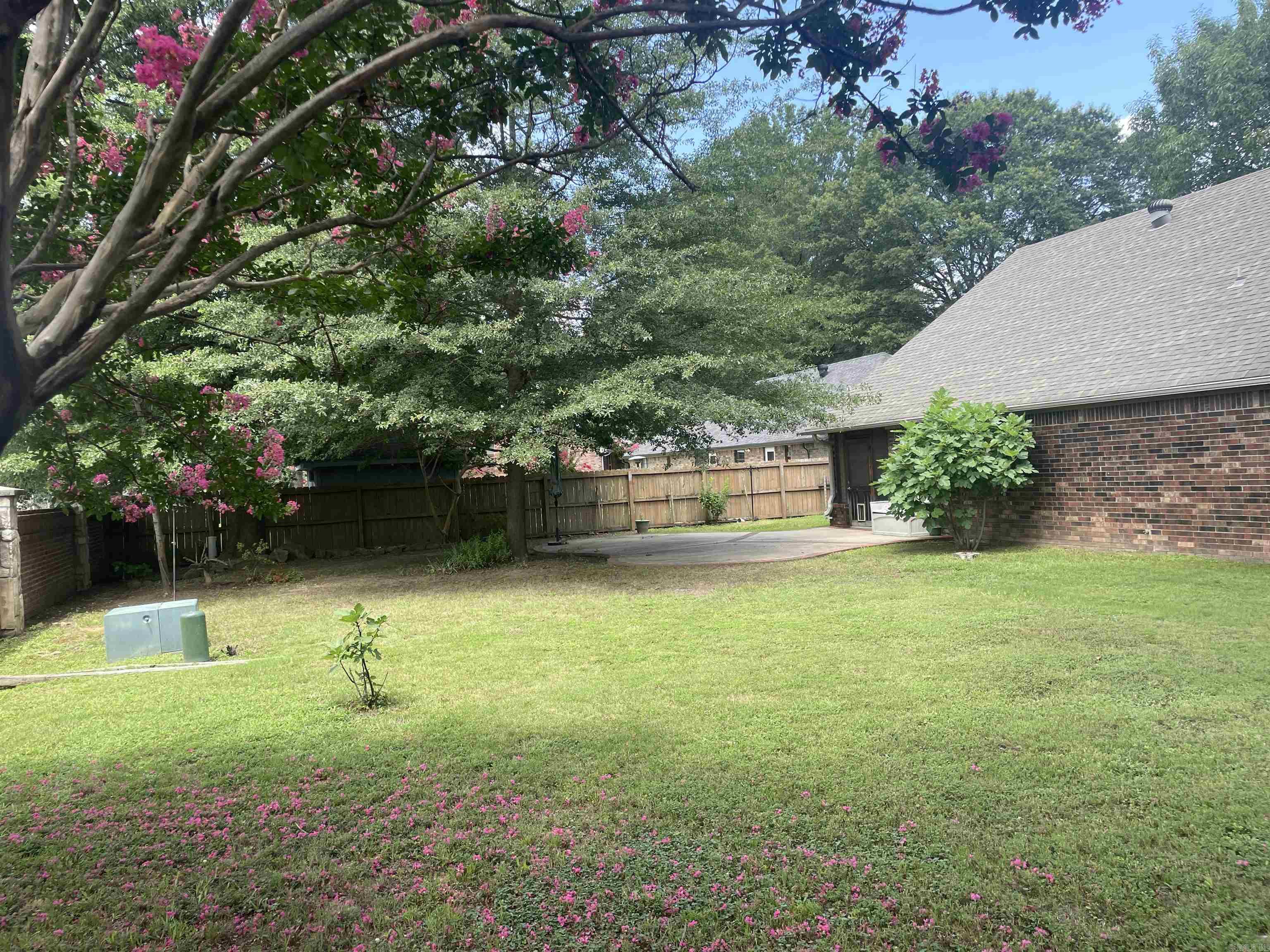 889 Heather Circle