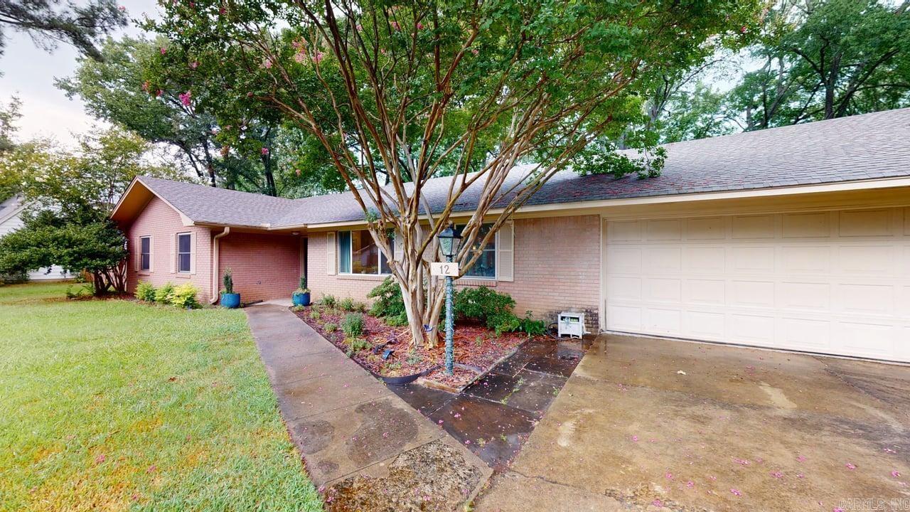 12 Oakdale Drive