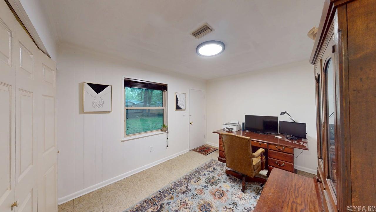 12 Oakdale Drive