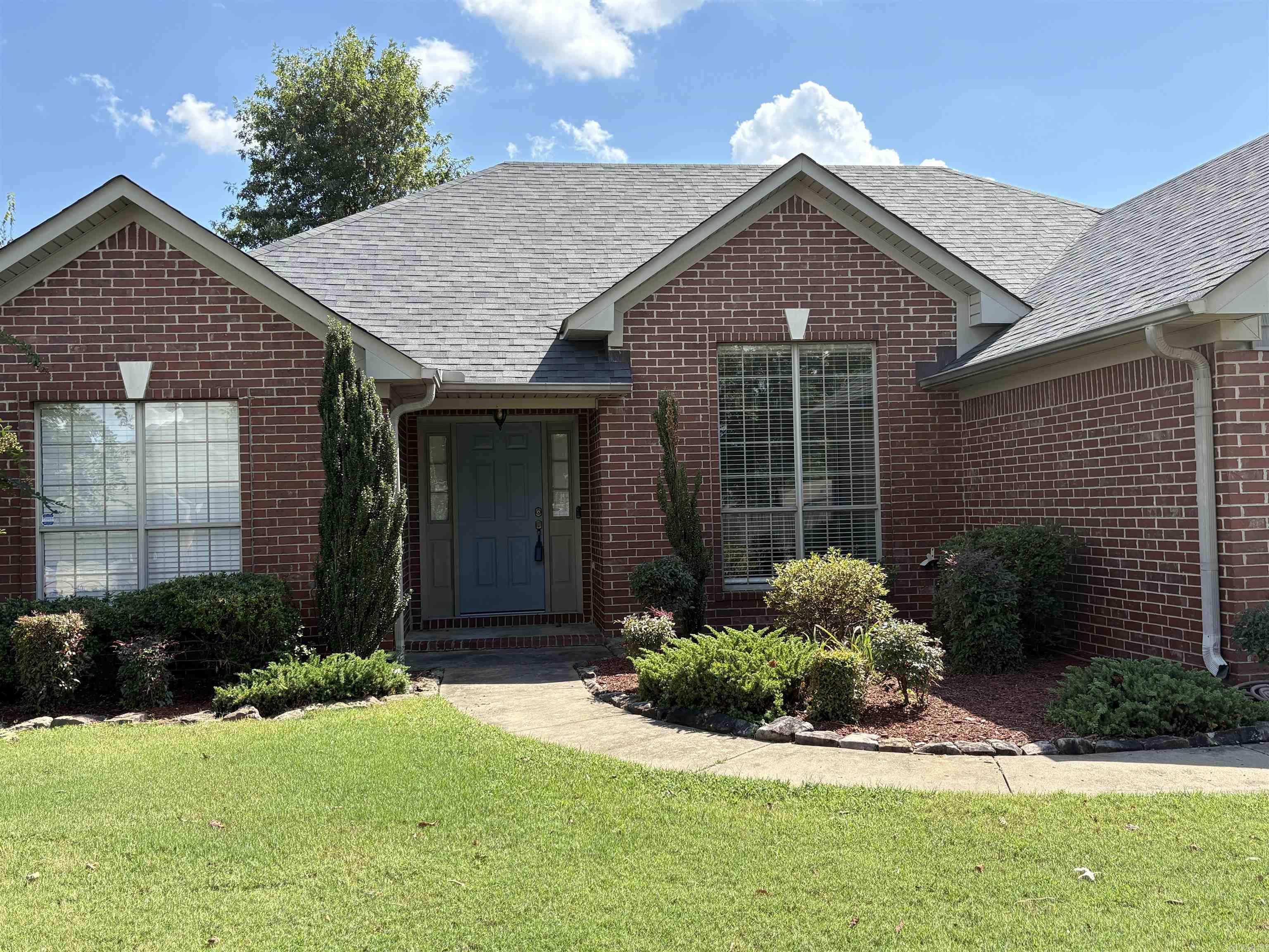 5 Mitchell Circle