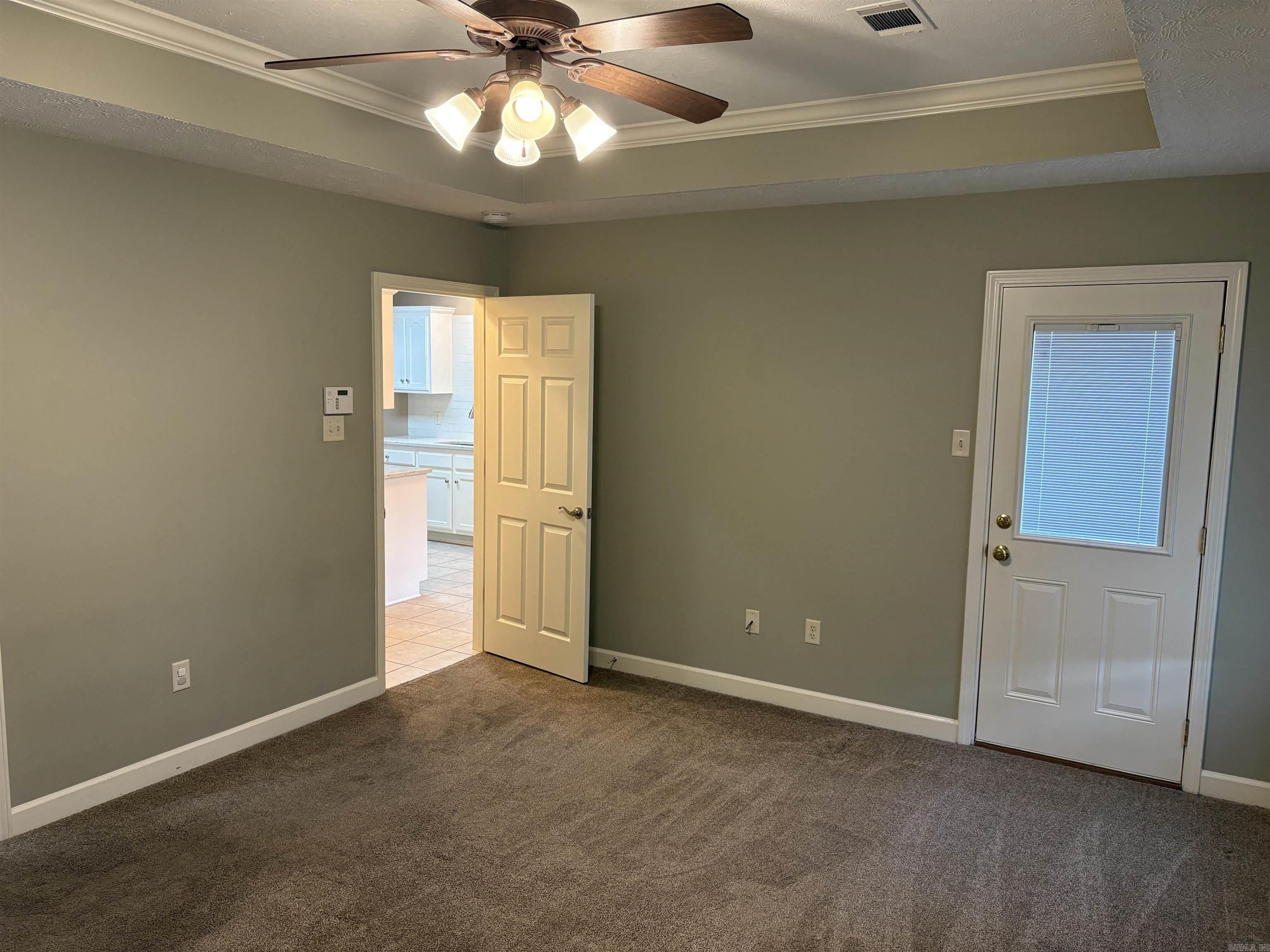 5 Mitchell Circle