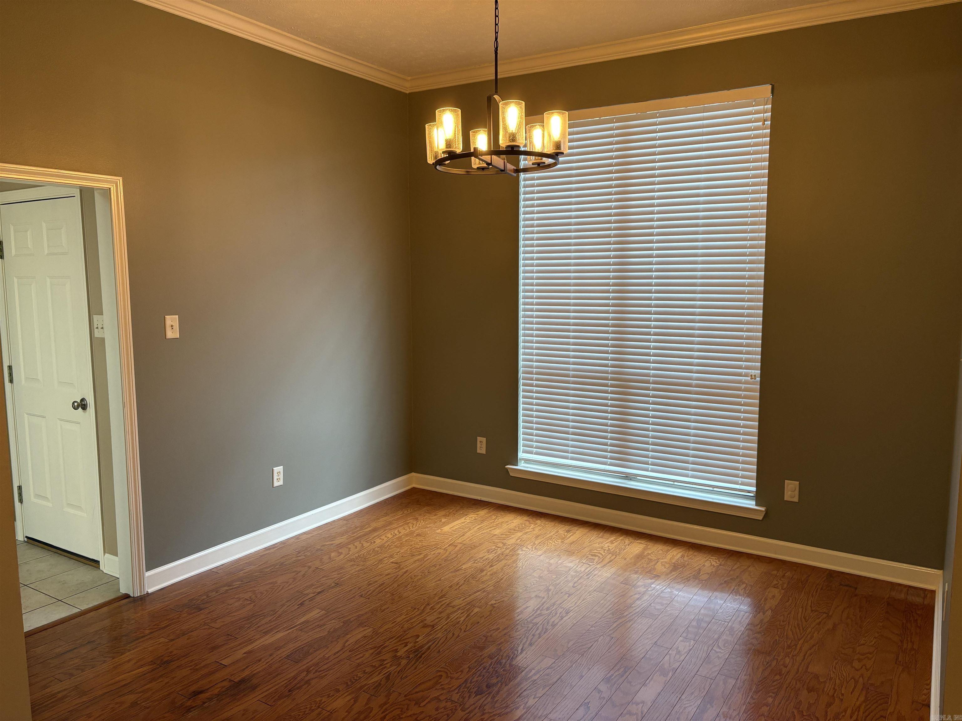 5 Mitchell Circle