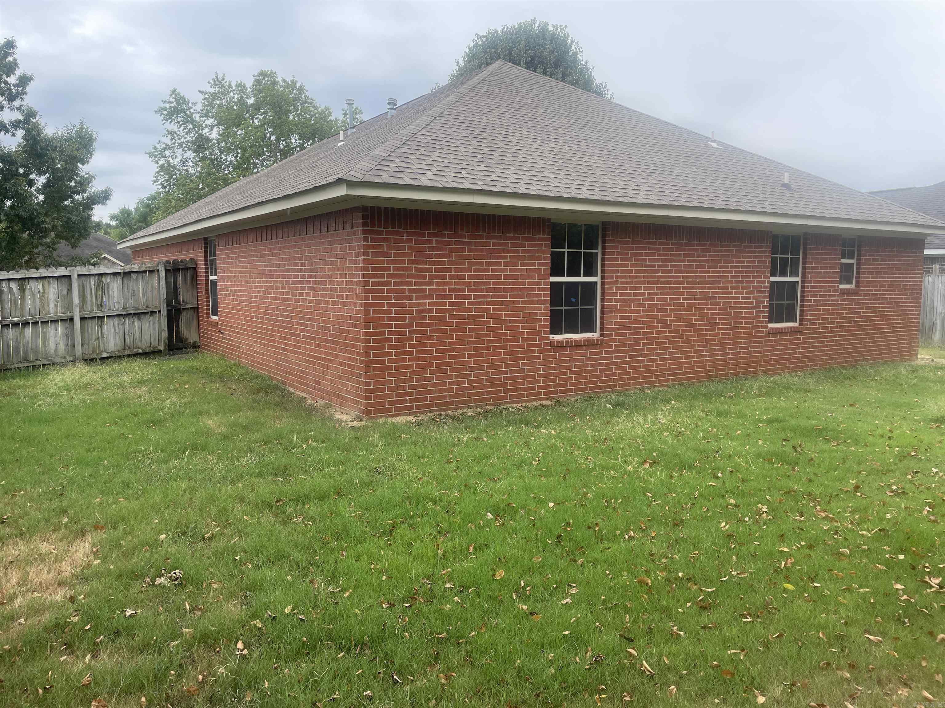 2250 Landover Trail