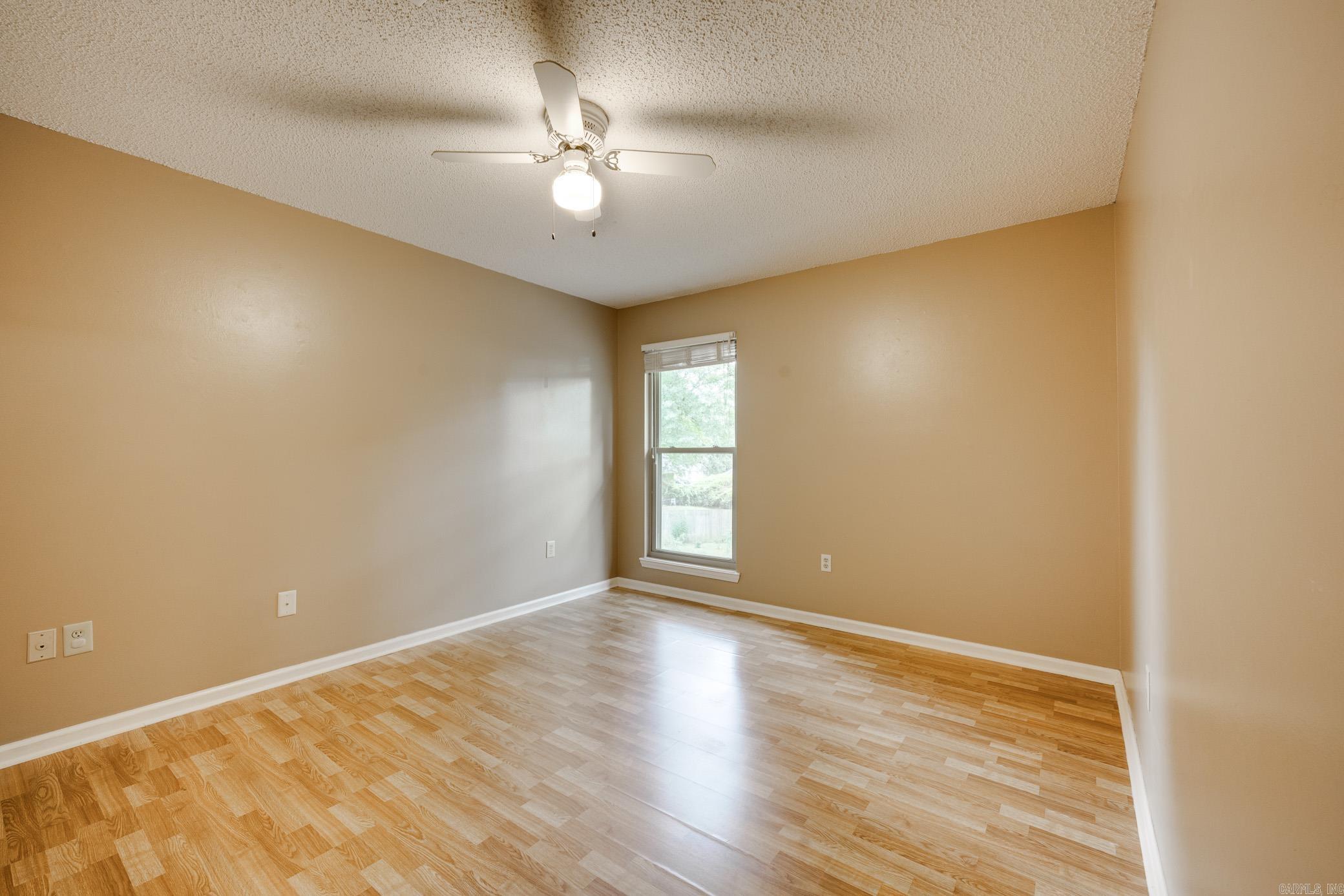 12 Chester Cove