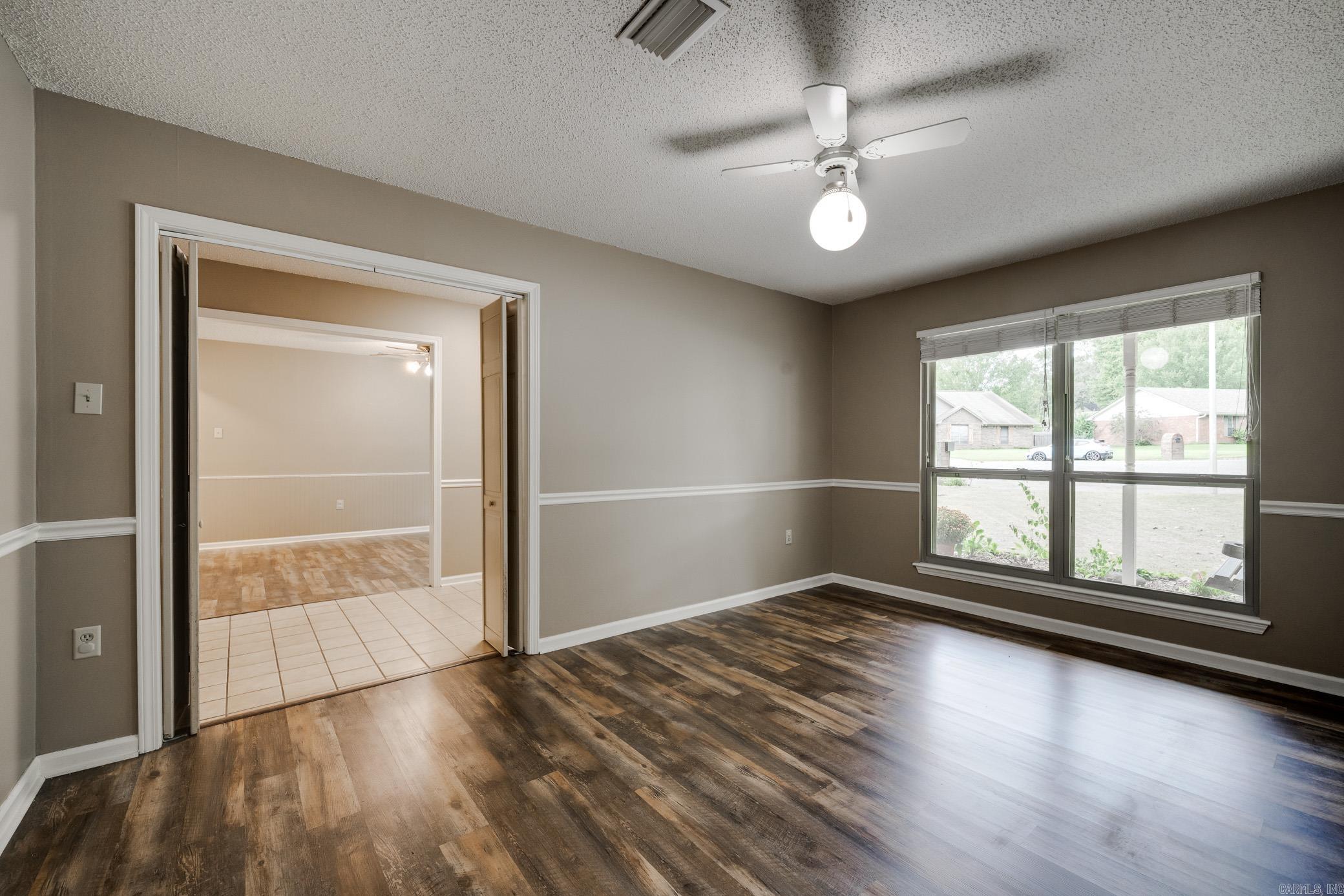 12 Chester Cove