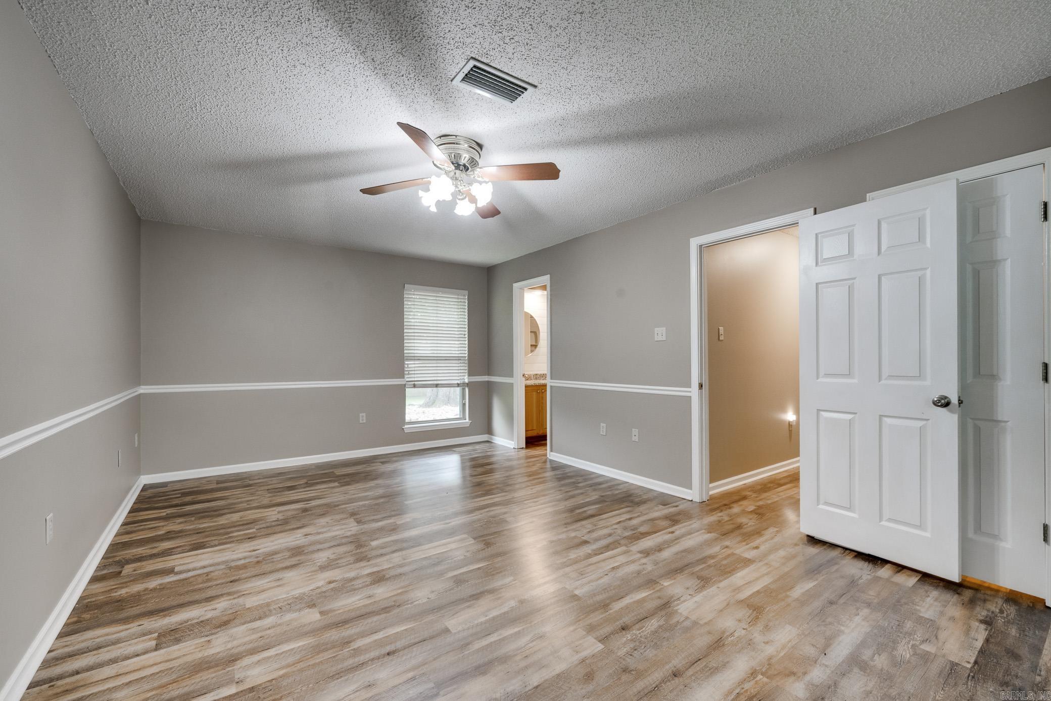 12 Chester Cove