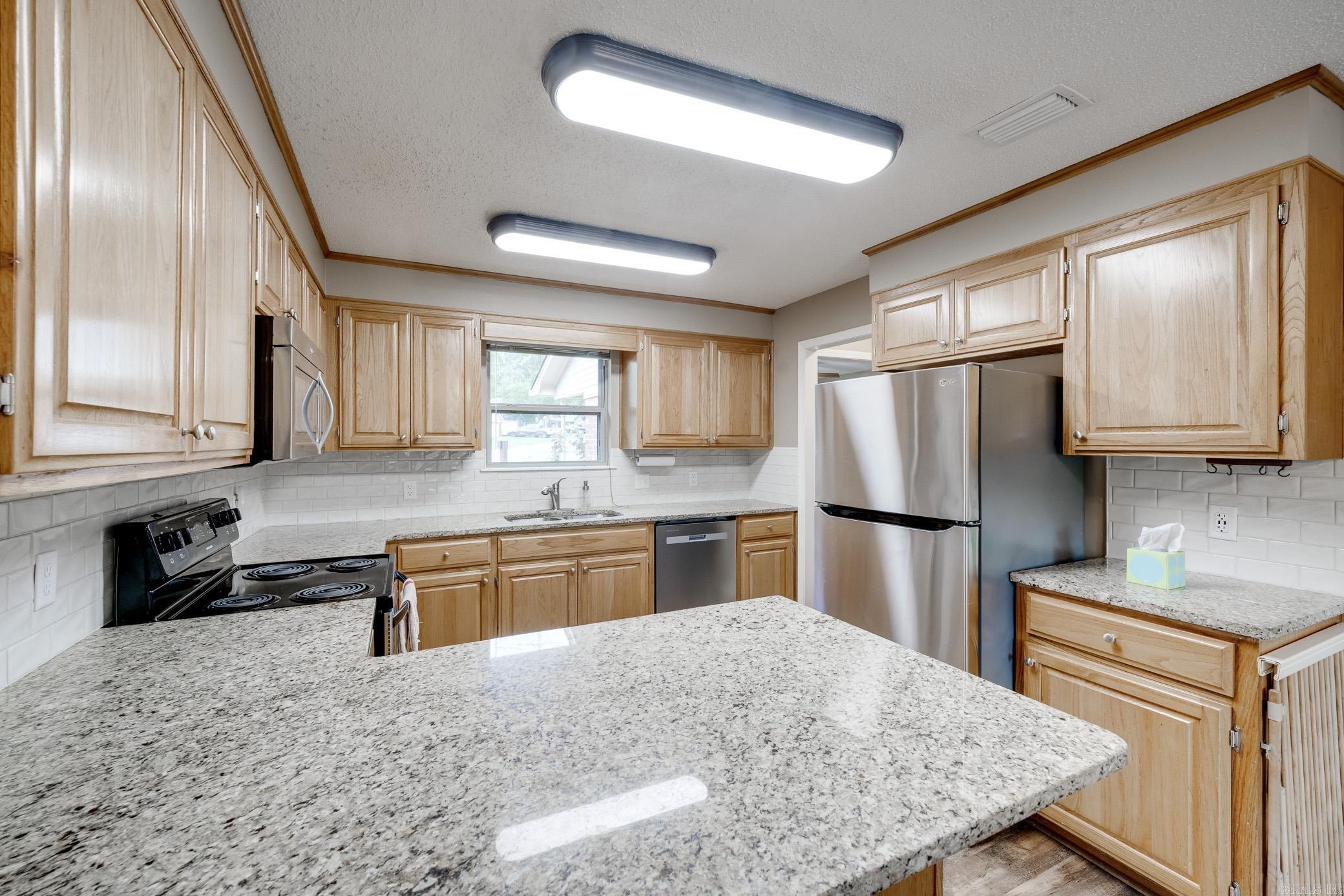 12 Chester Cove