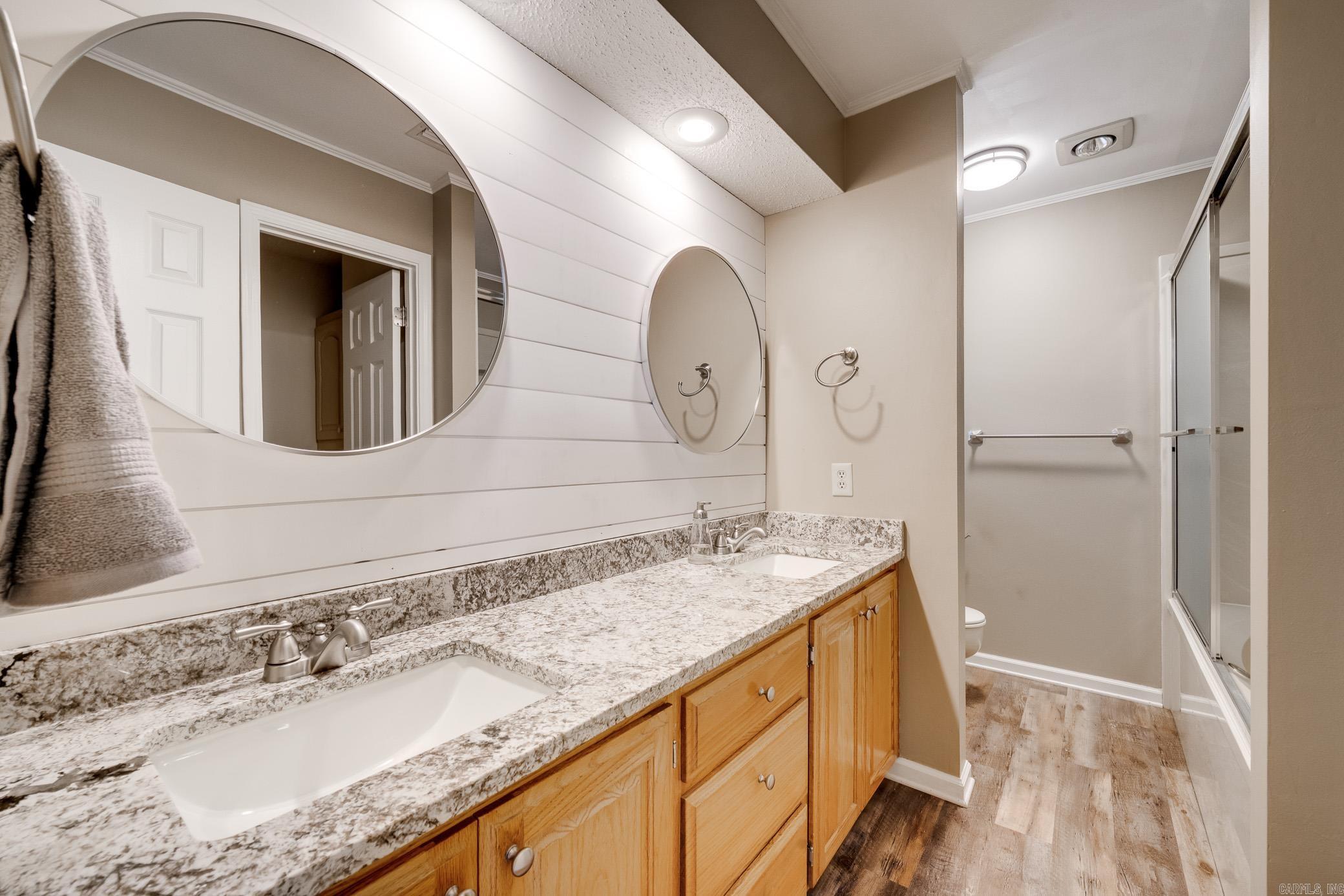 12 Chester Cove
