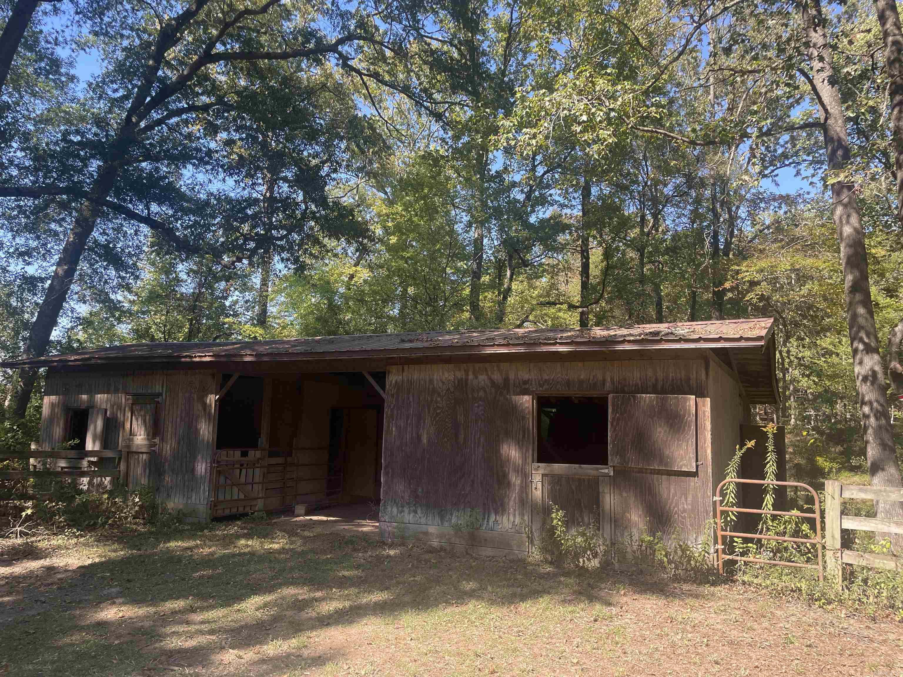 40 Woodruff Lane