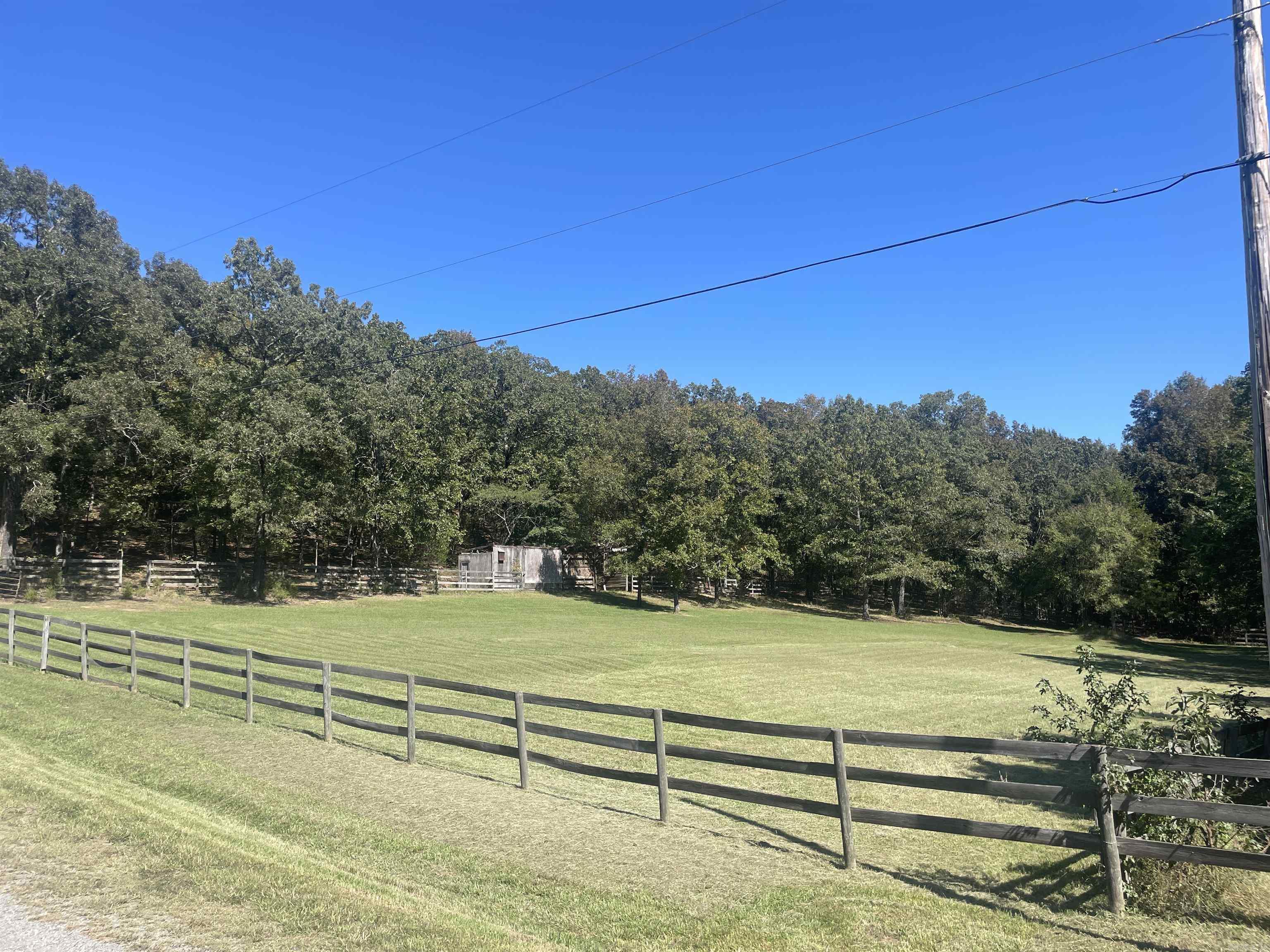 40 Woodruff Lane