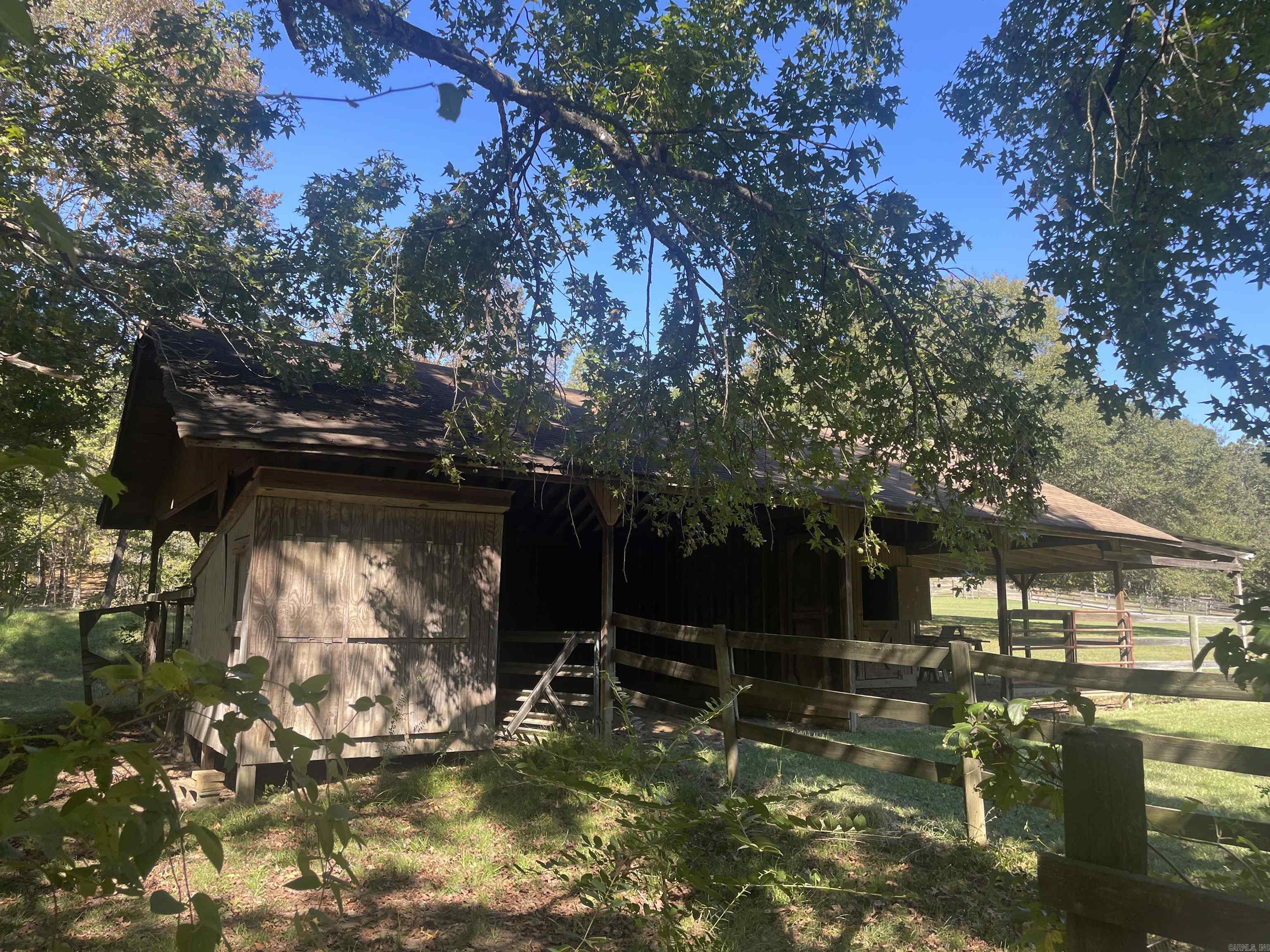 40 Woodruff Lane