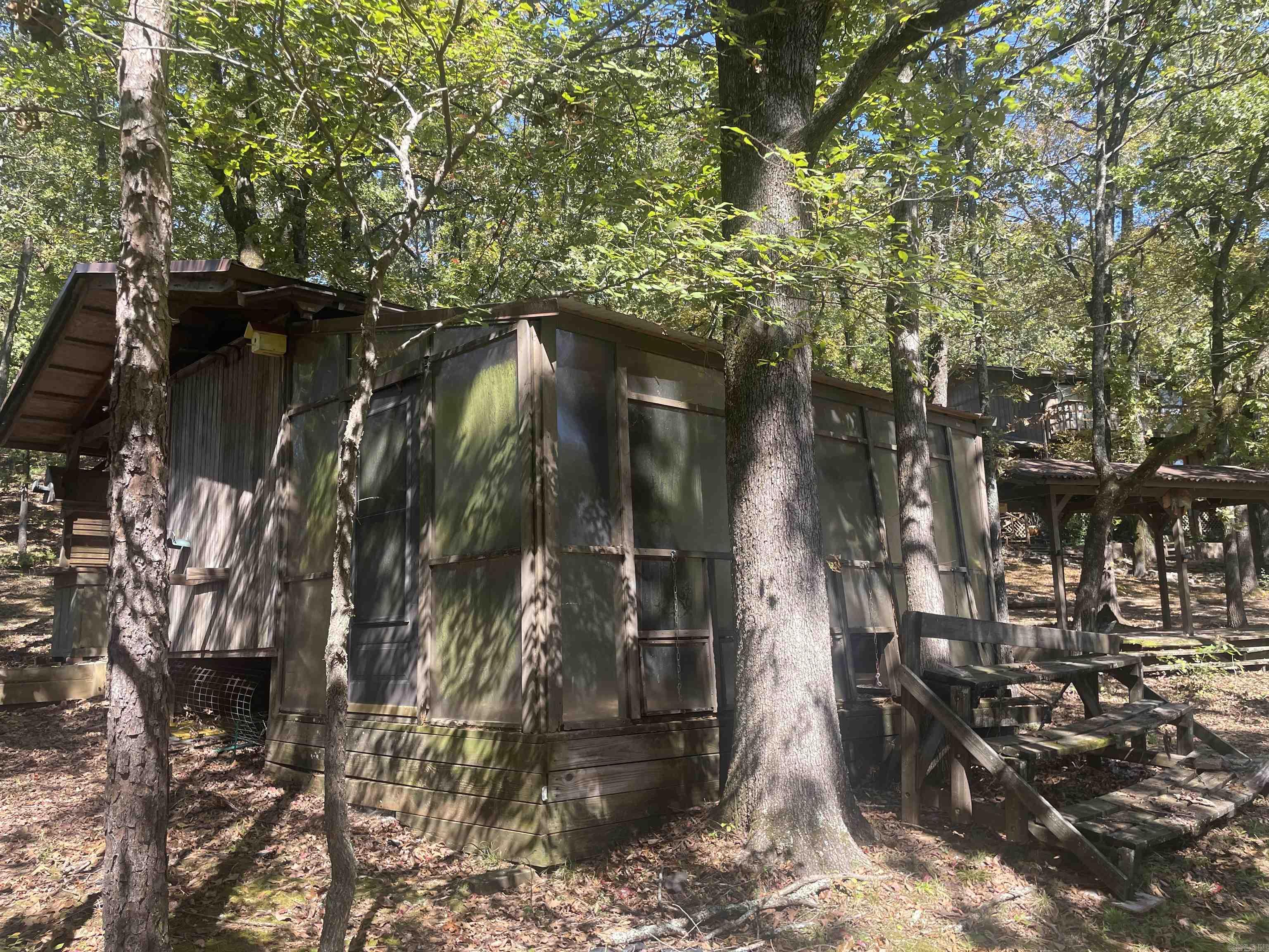 40 Woodruff Lane
