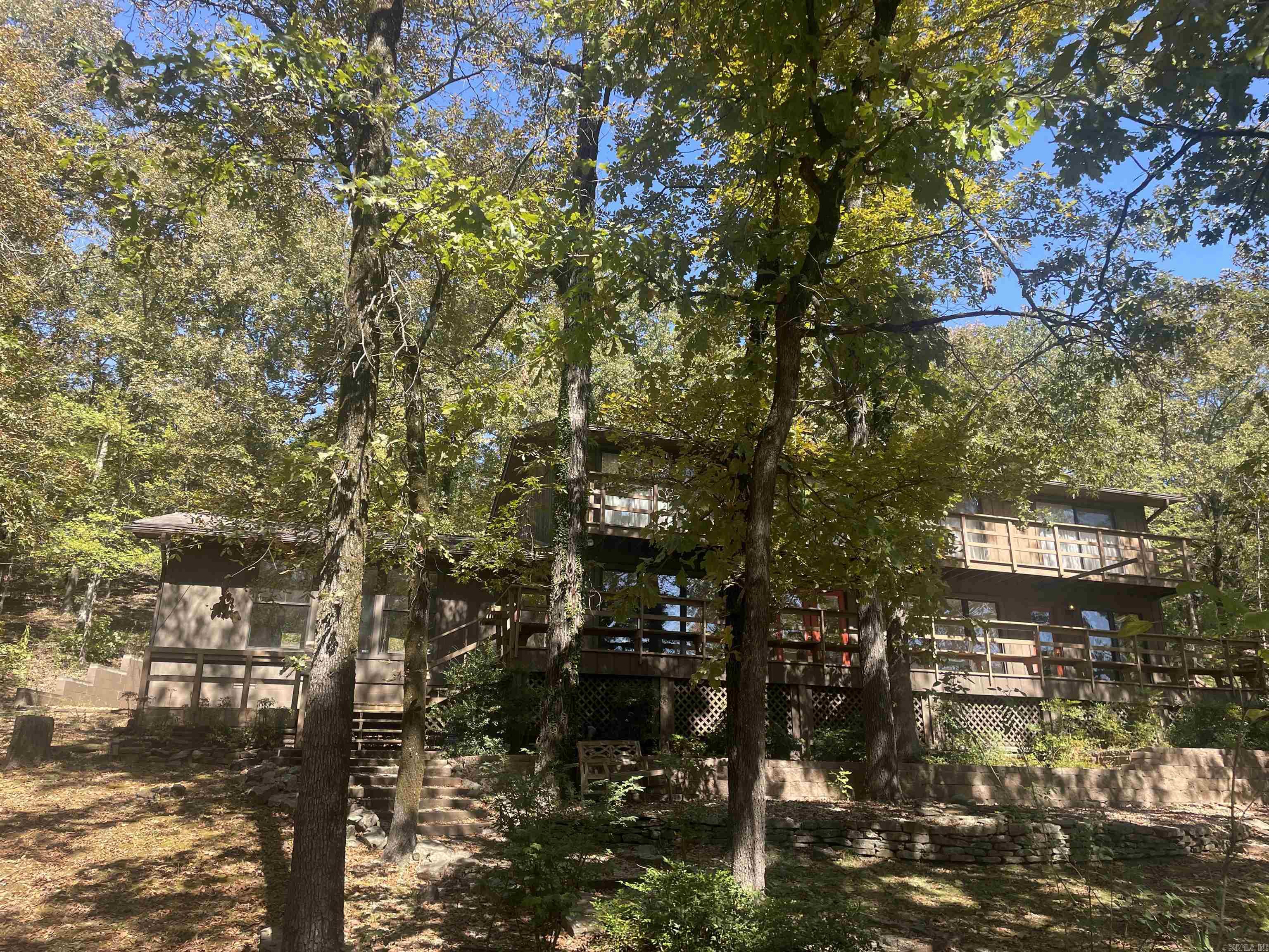 40 Woodruff Lane