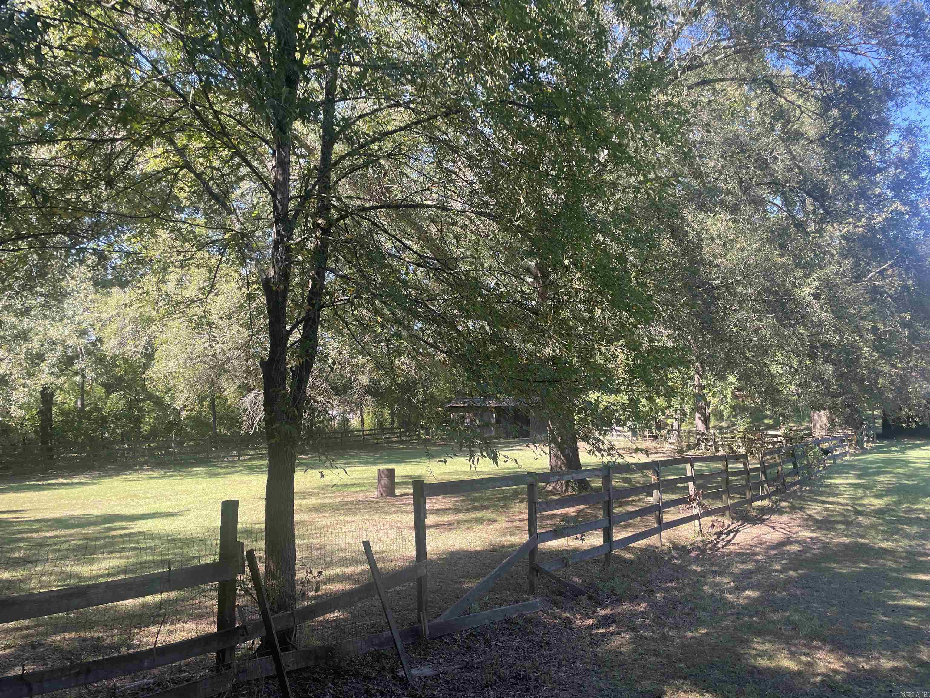 40 Woodruff Lane