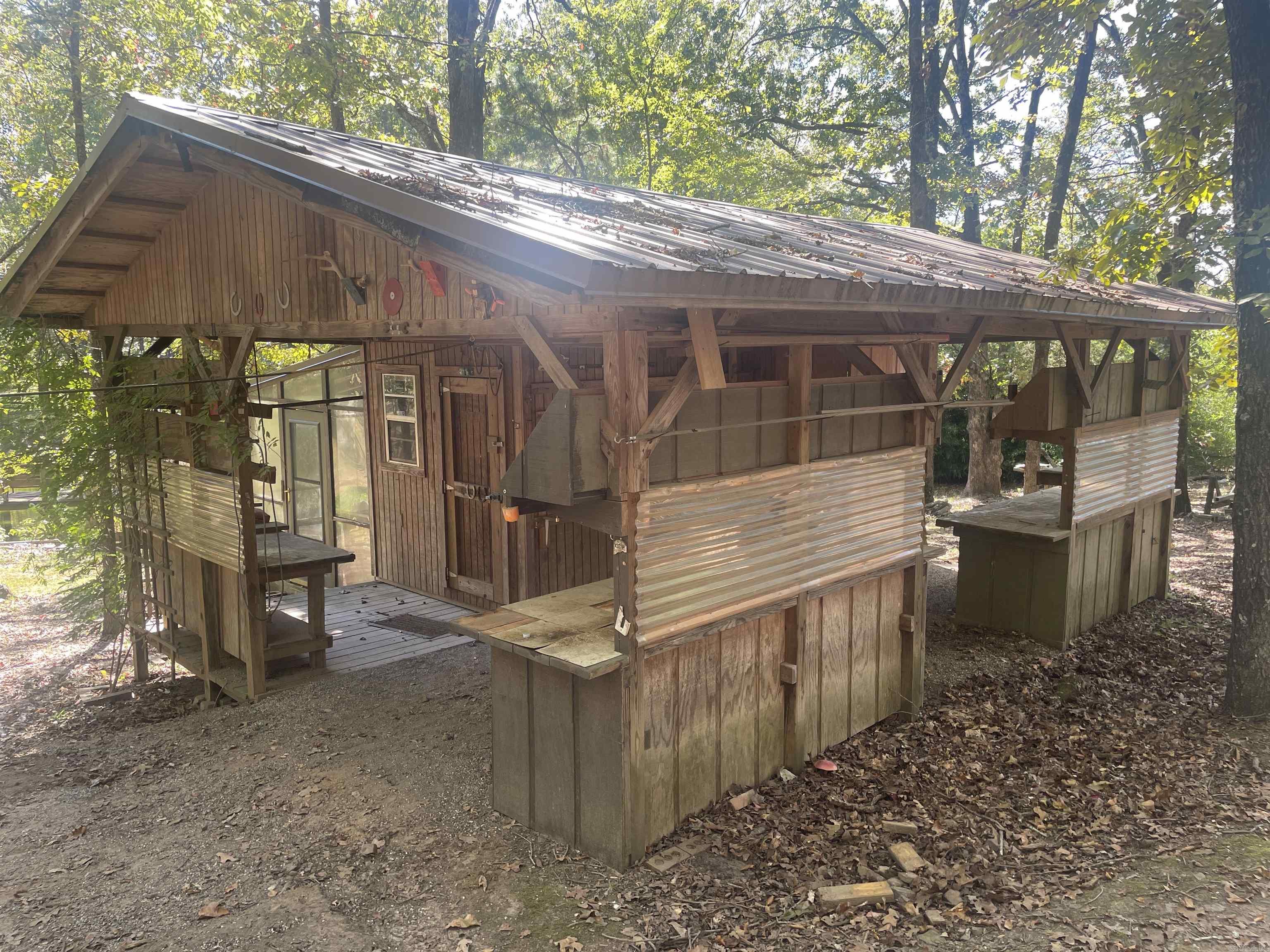 40 Woodruff Lane
