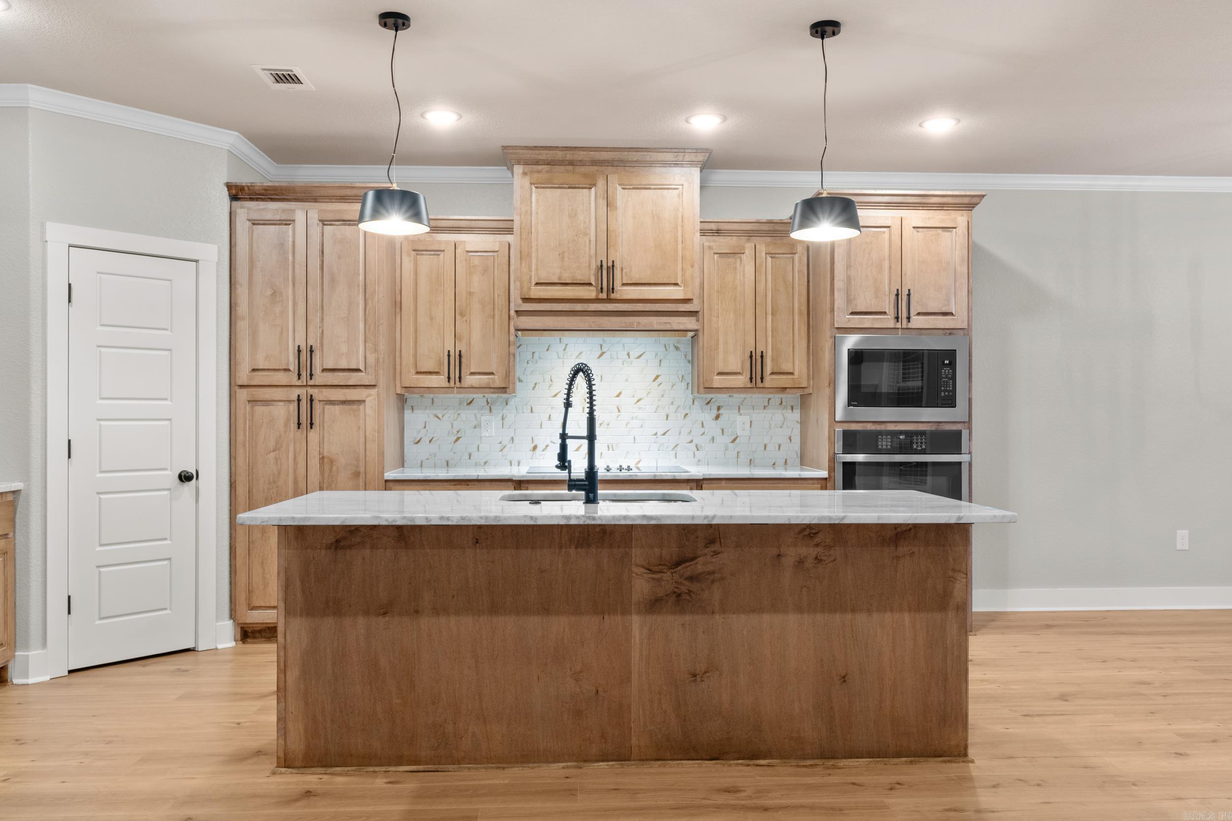 3550 Sylvia Springs
