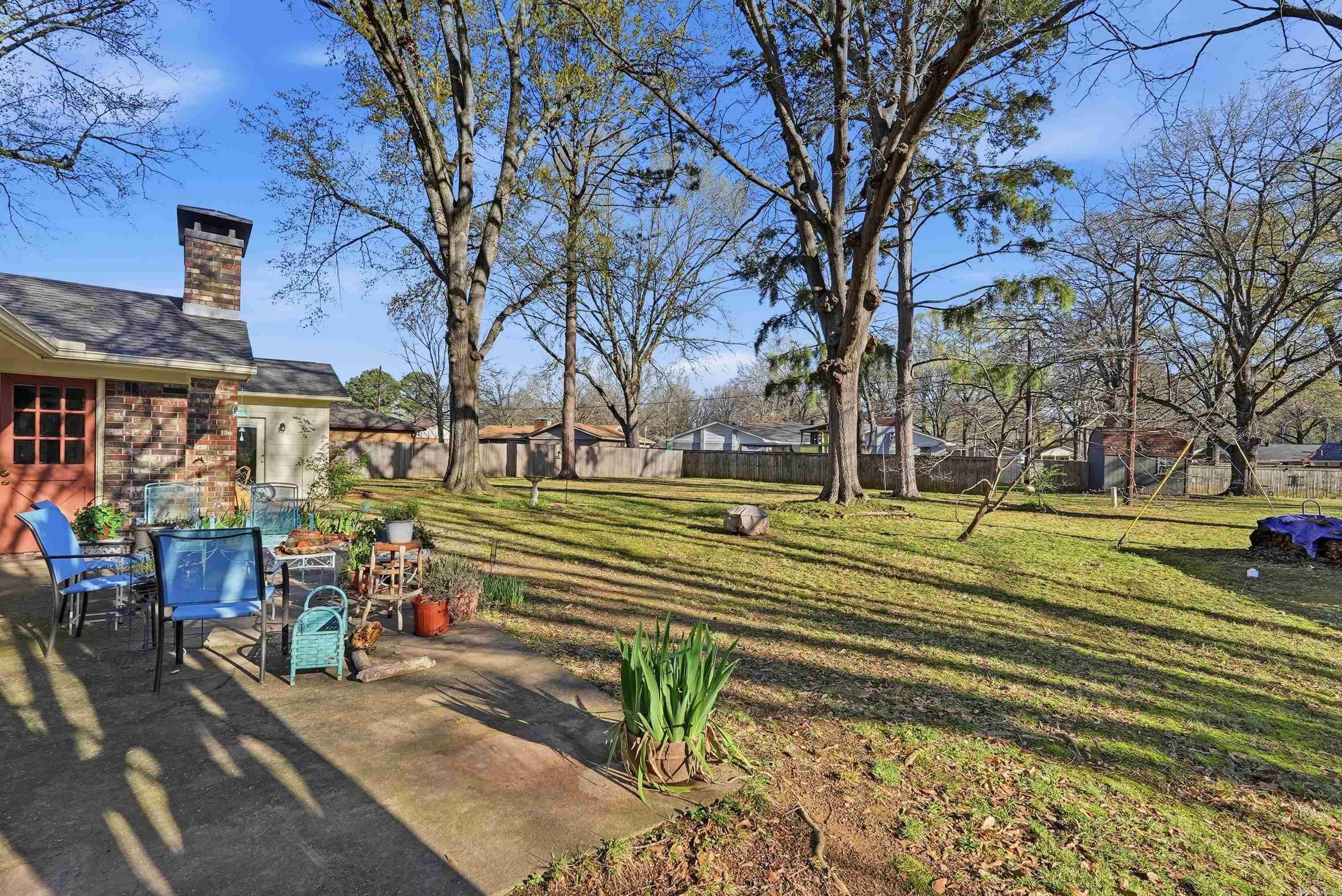 2 Pin Oak Drive