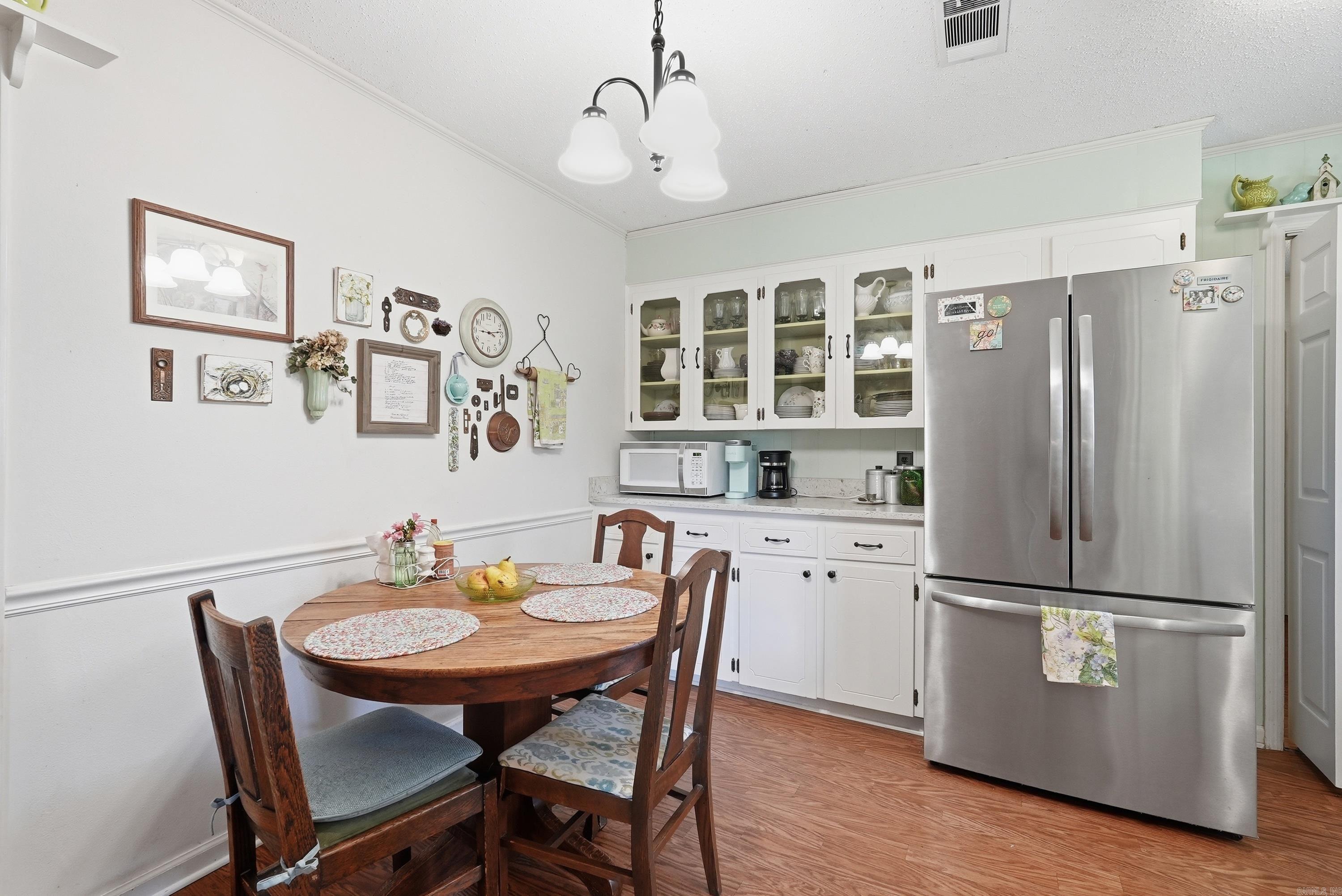 2 Pin Oak Drive