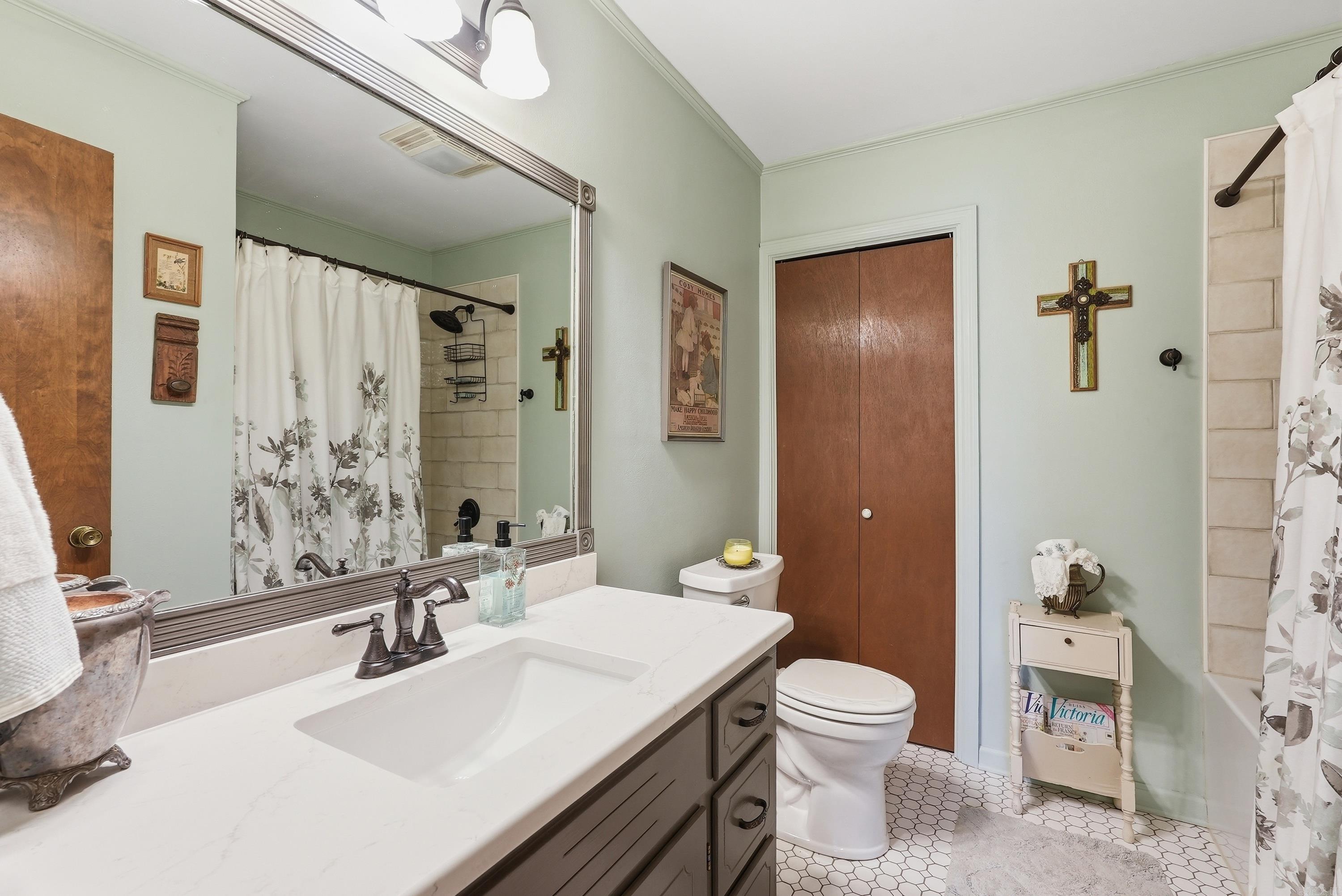 2 Pin Oak Drive
