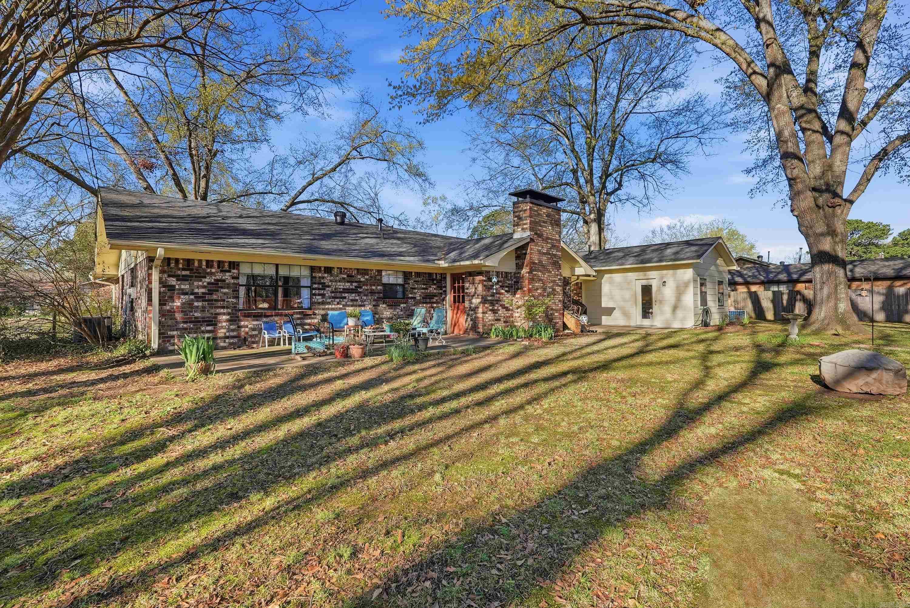 2 Pin Oak Drive